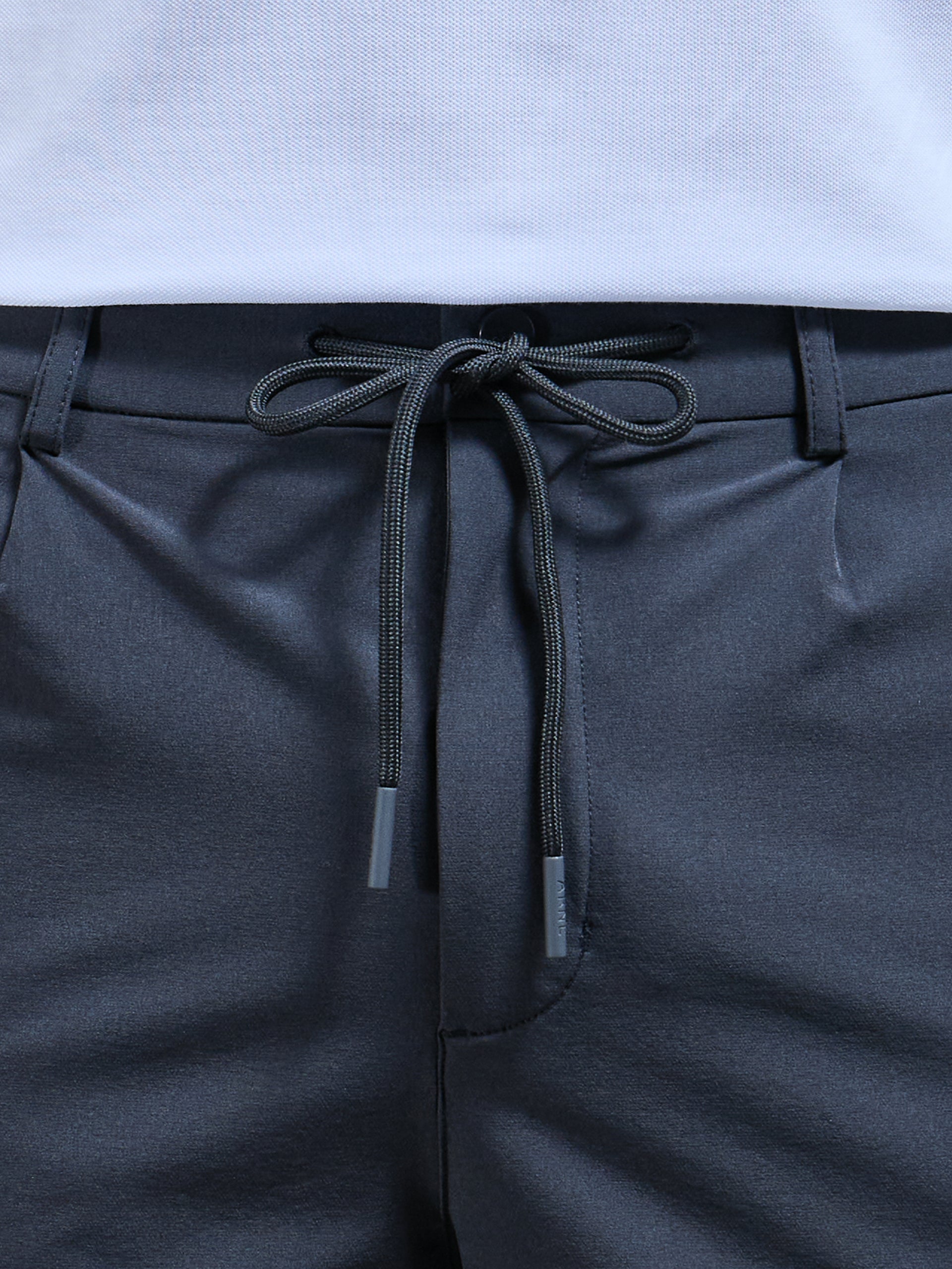 Technical Stretch Chino Short in Grey