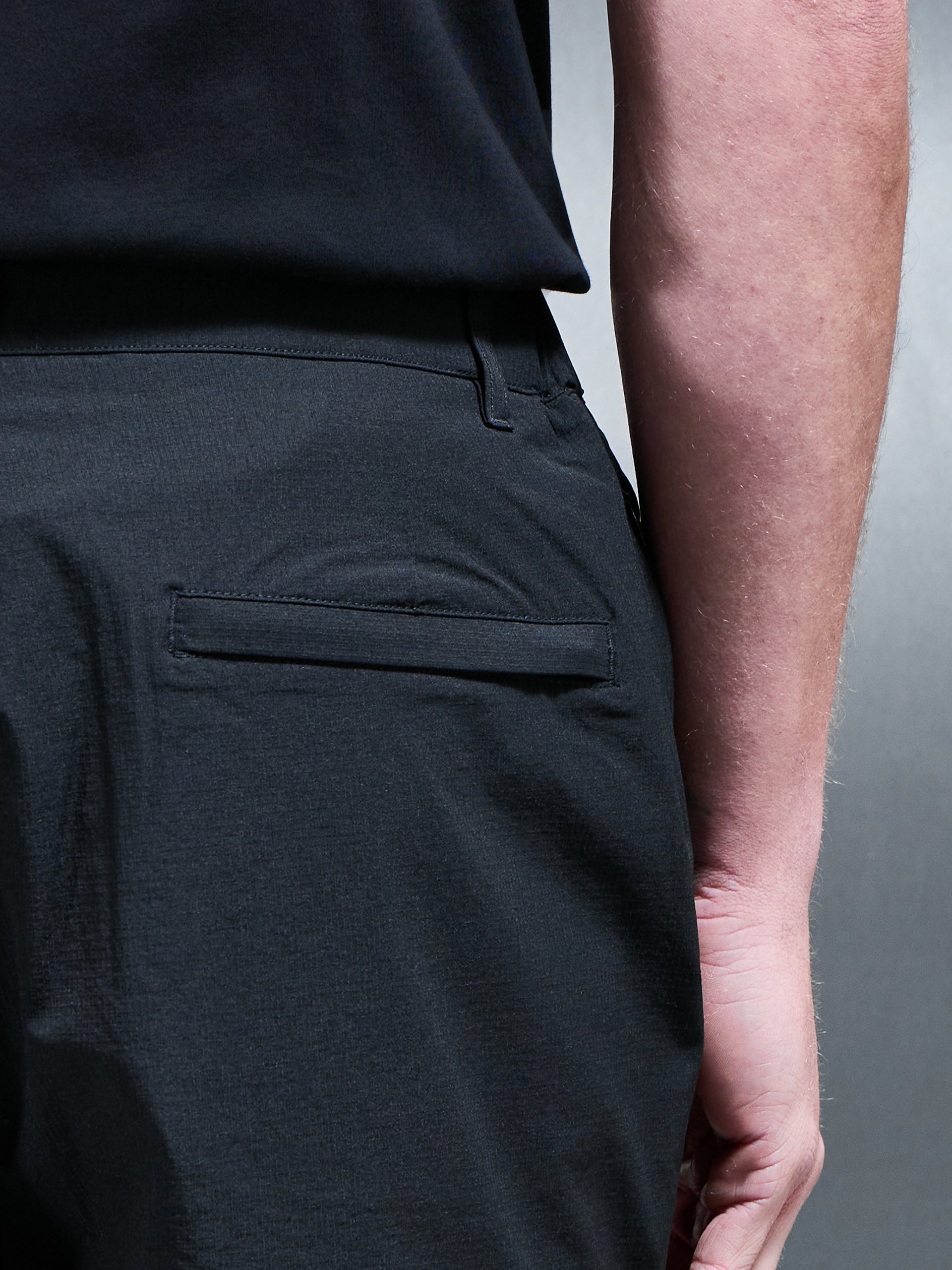 Technical Tailored Short in Black