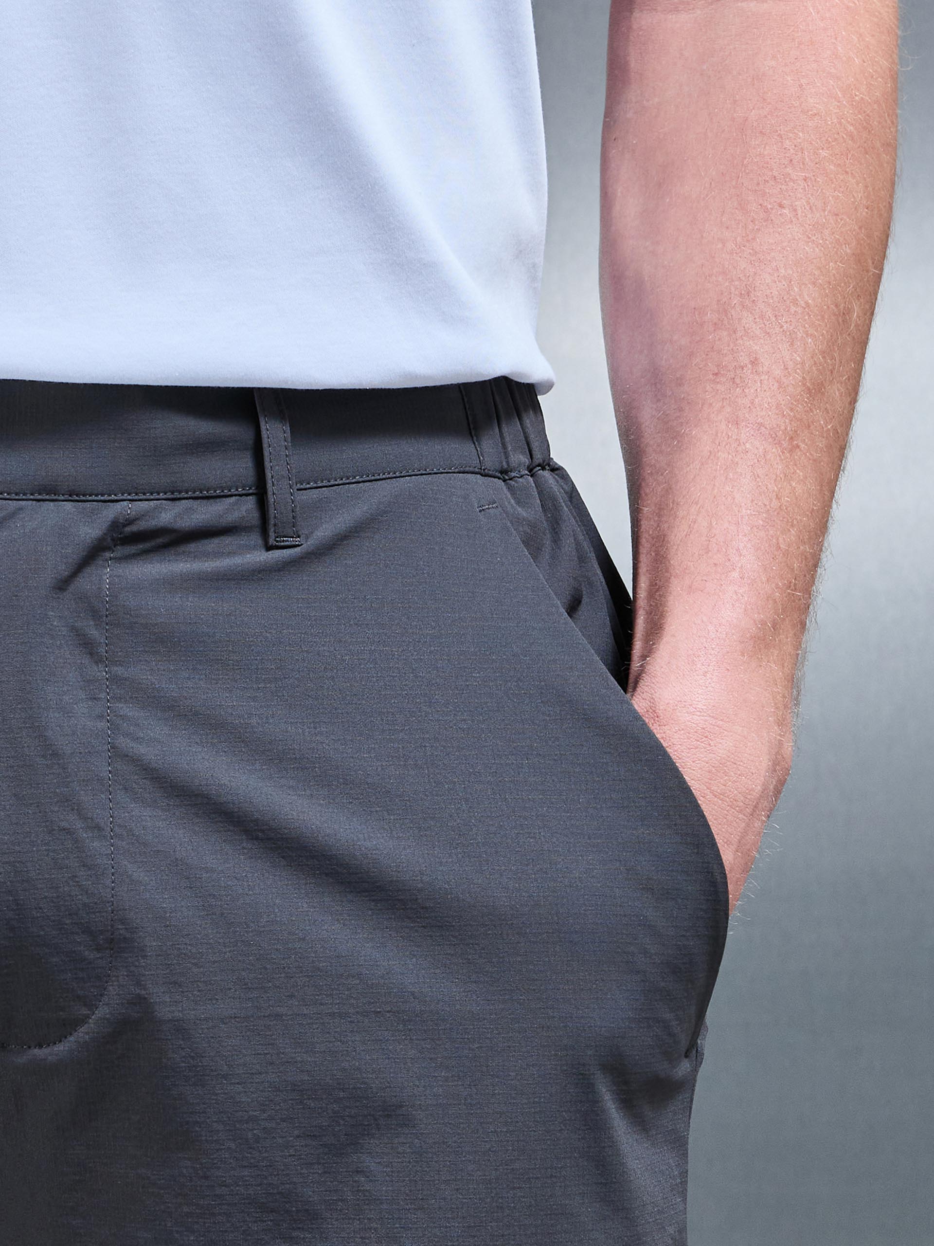 Technical Tailored Short in Grey