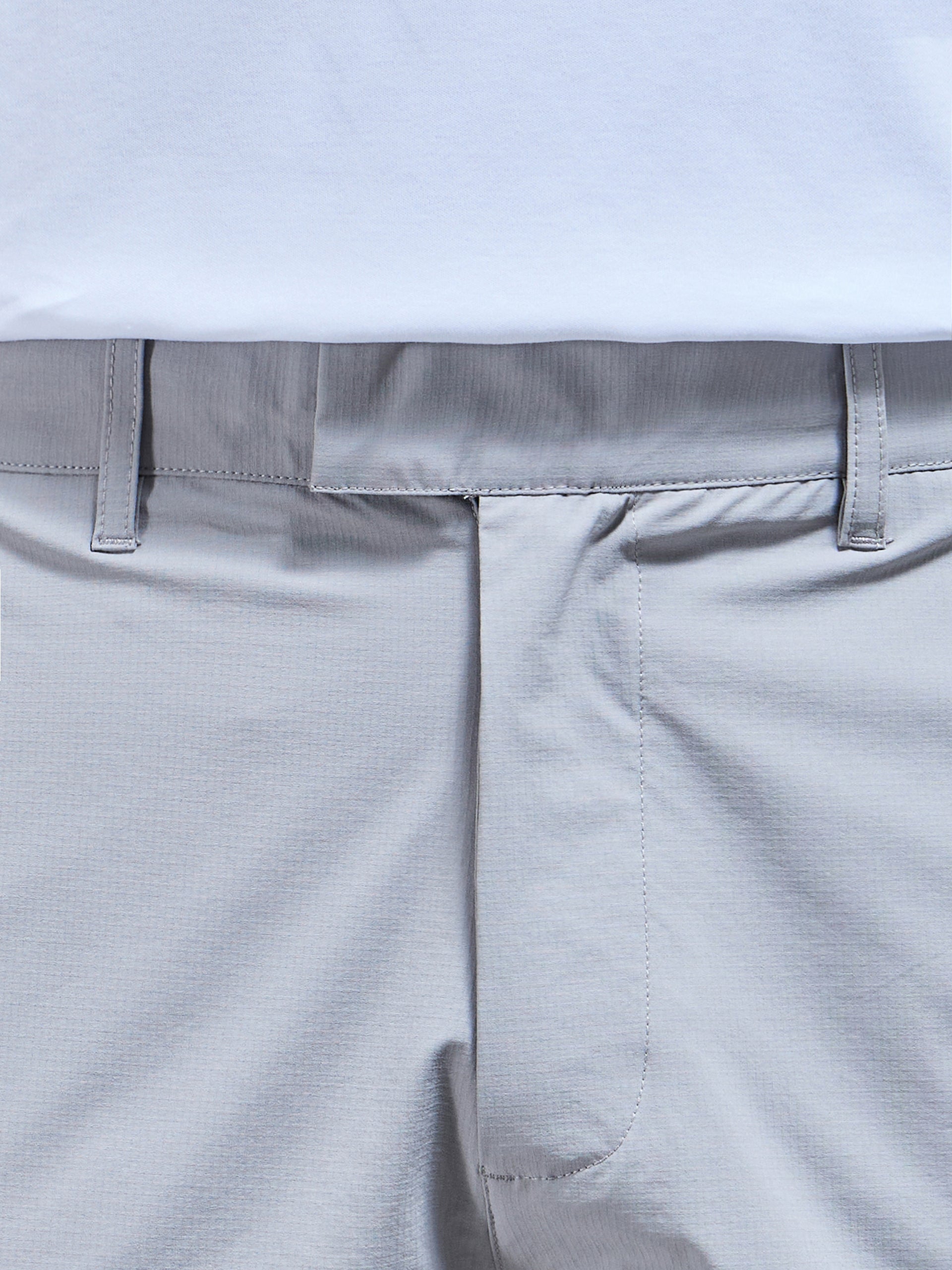 Technical Tailored Short in Mid Grey