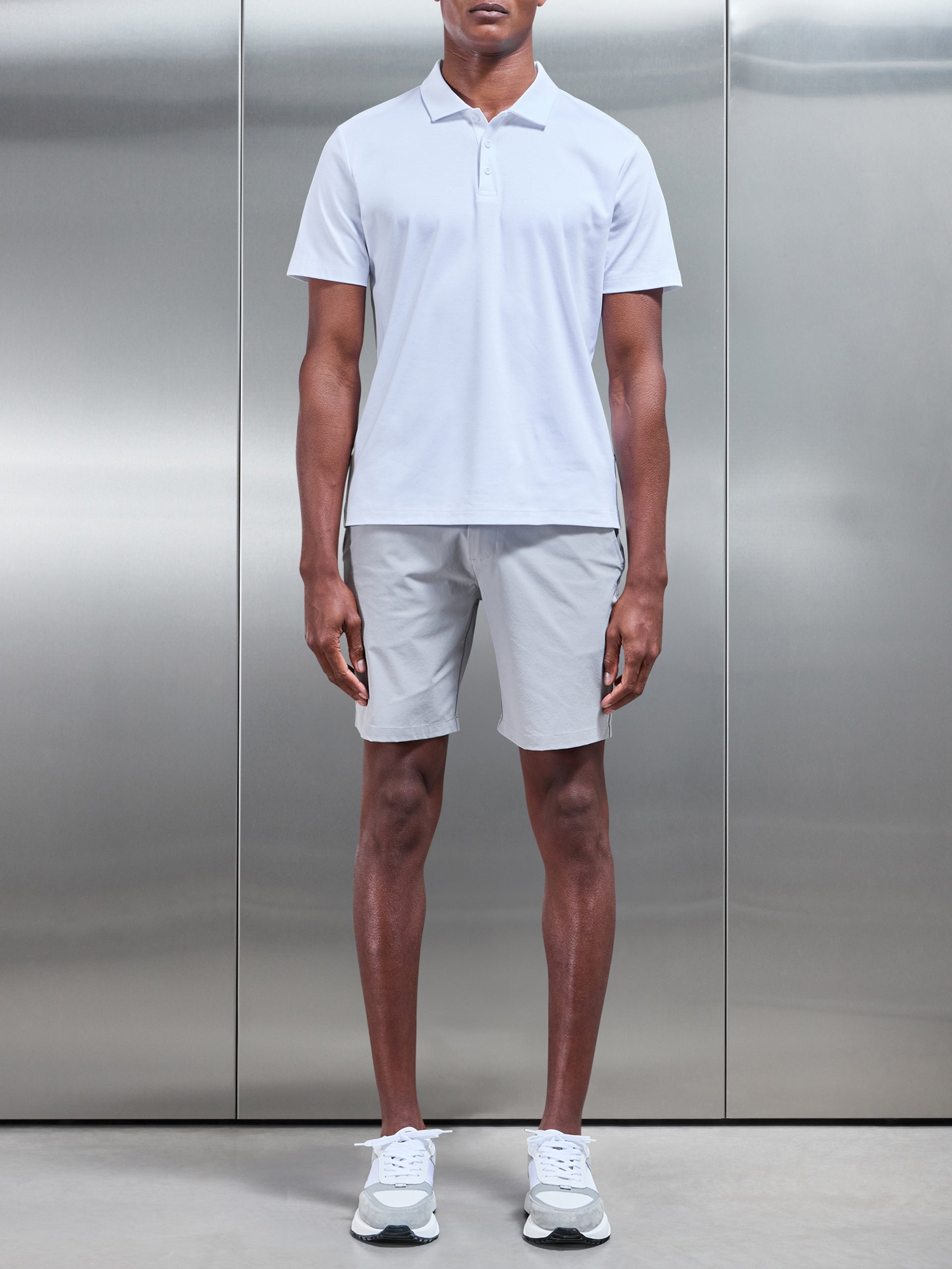 Technical Tailored Short in Mid Grey