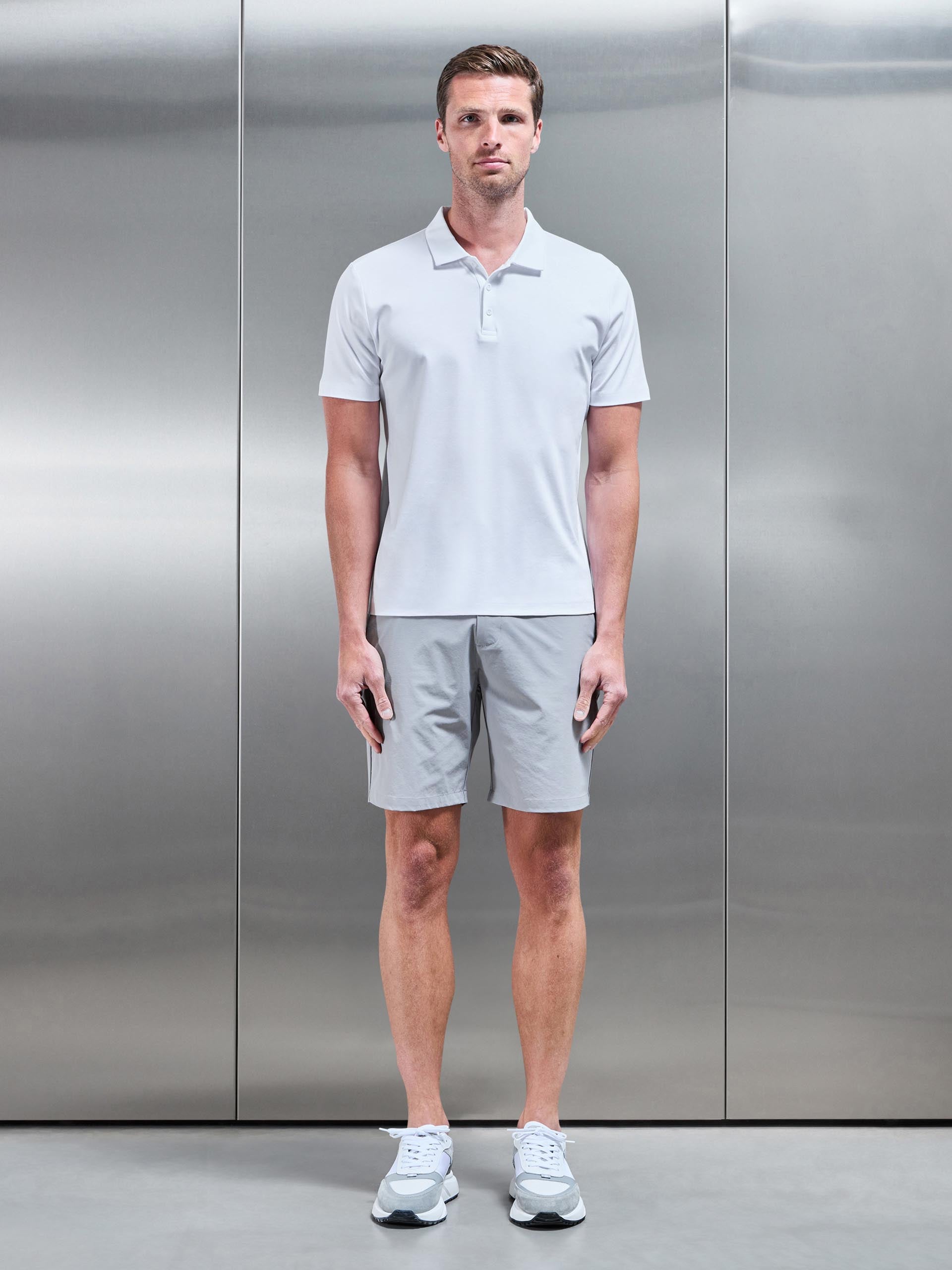 Technical Tailored Short in Mid Grey