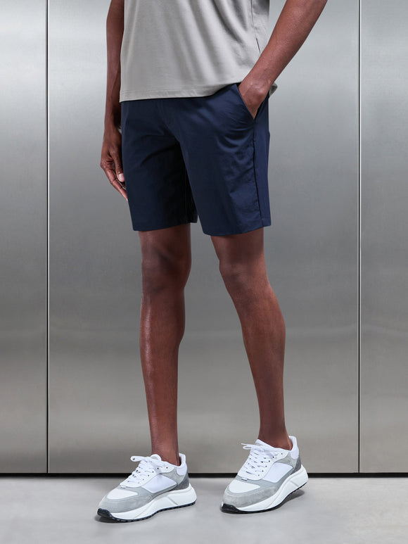 Technical Tailored Short in Navy