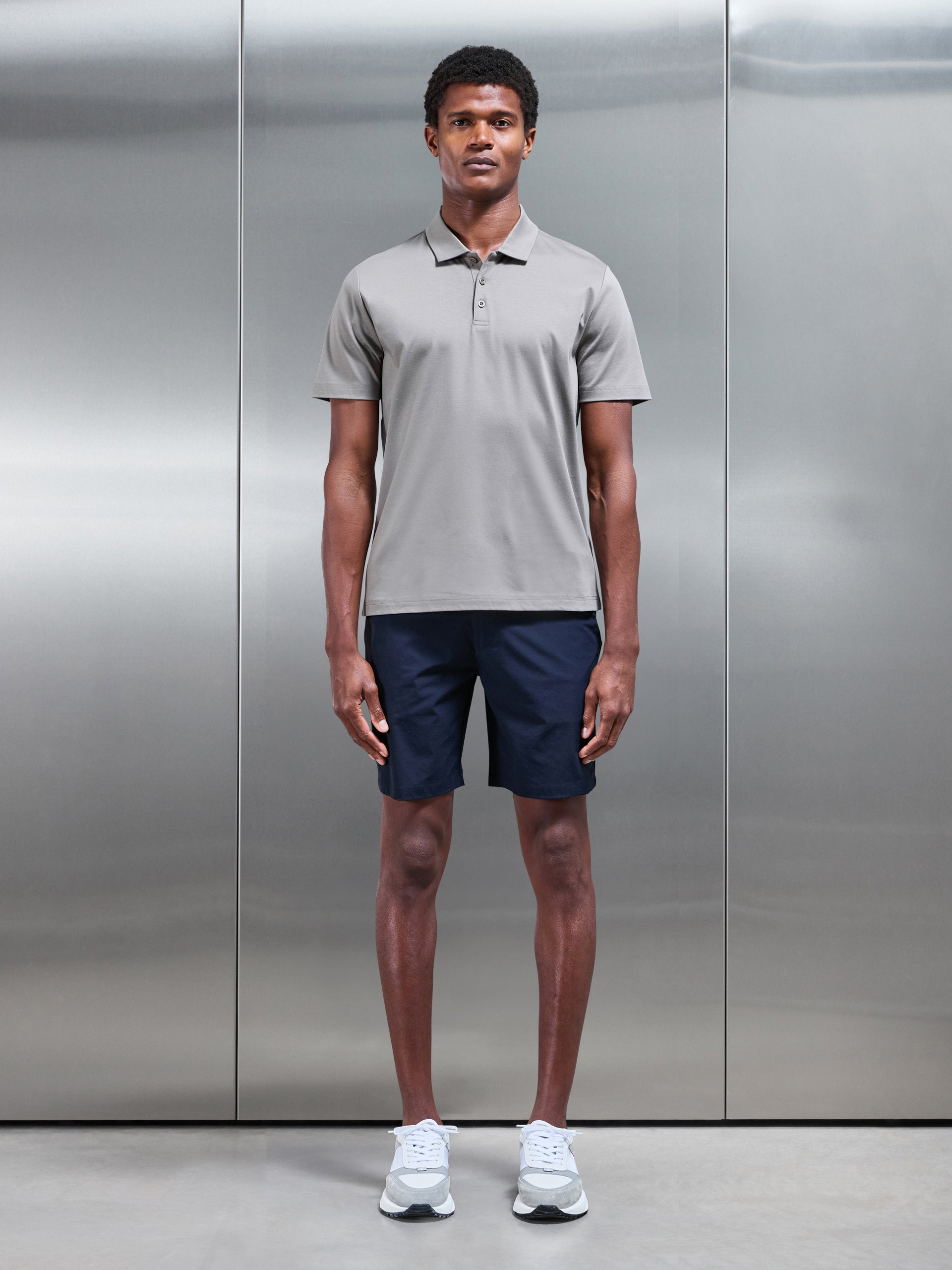 Technical Tailored Short in Navy