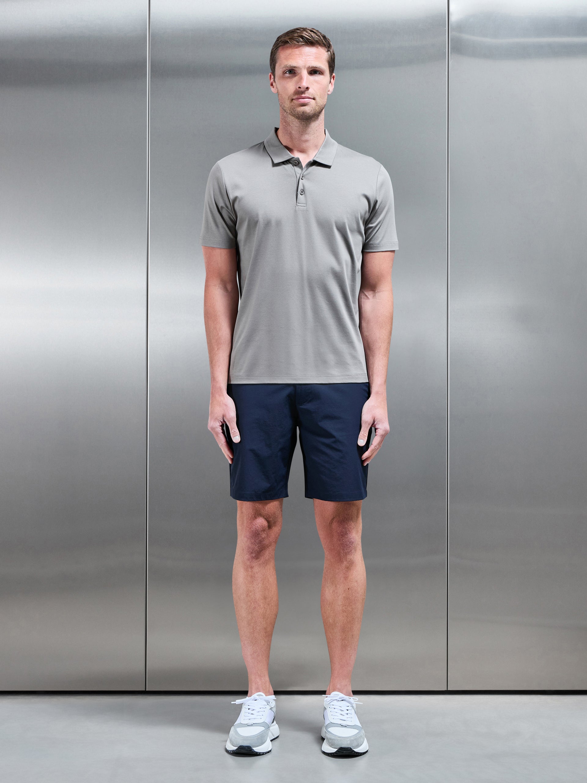 Technical Tailored Short in Navy