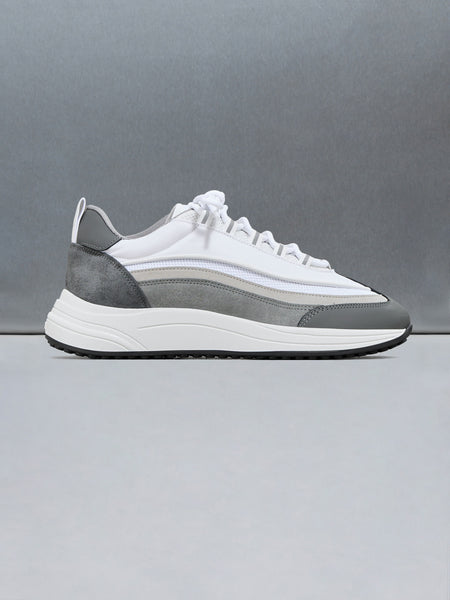 Technical Wave Runner in White Grey