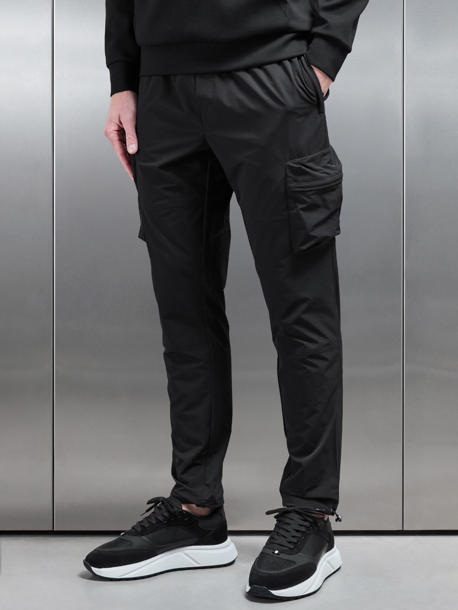 Technical 3D Cargo Pant in Black