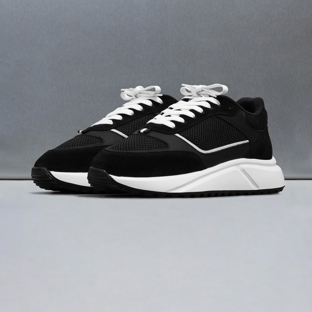 Technical Runner in Black 2.0