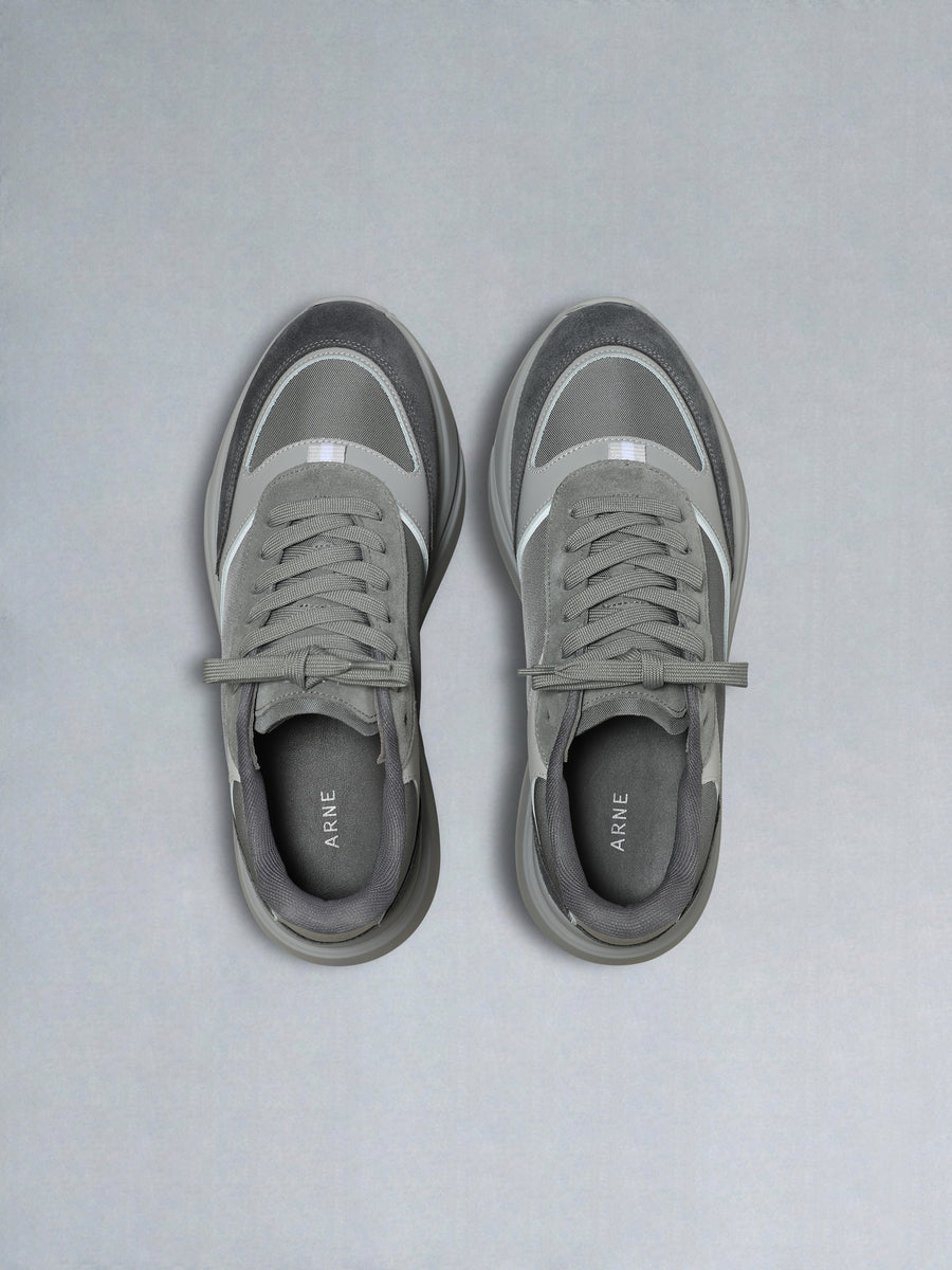 Technical Runner in Triple Tonal Grey