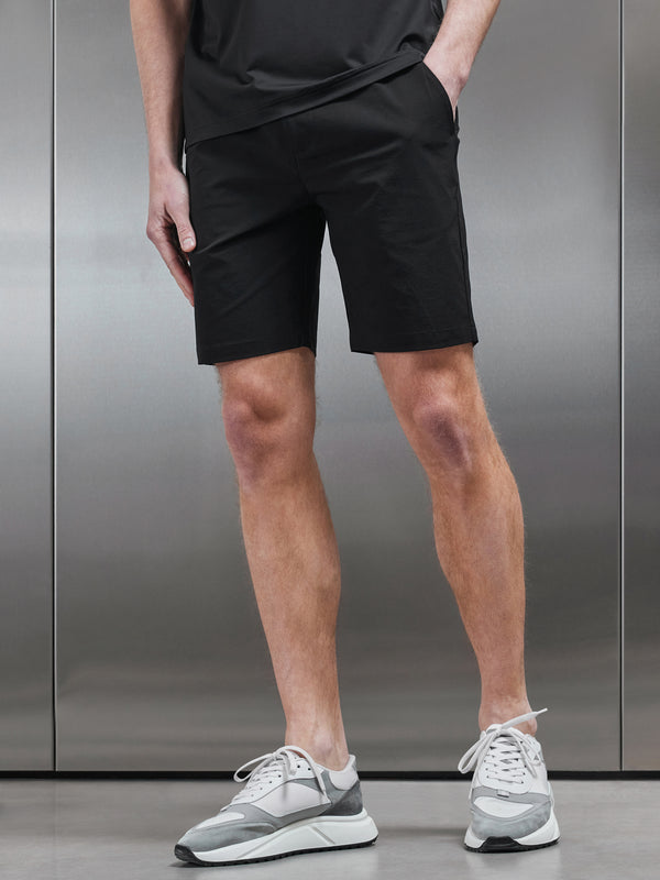 Technical Tailored Short in Black