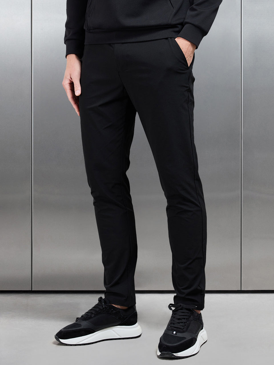 Technical Tailored Trouser in Black