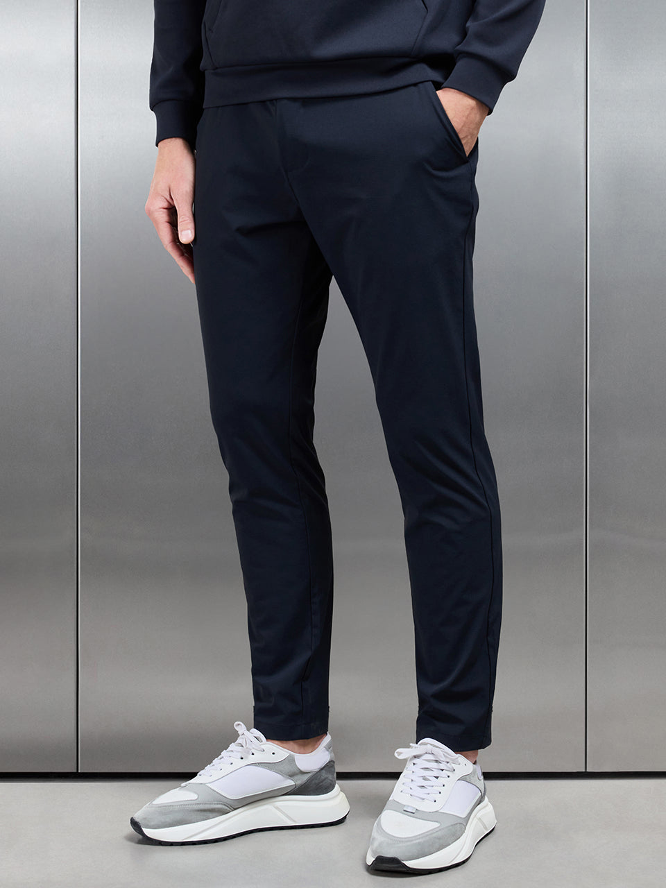 Technical Tailored Trouser in Navy