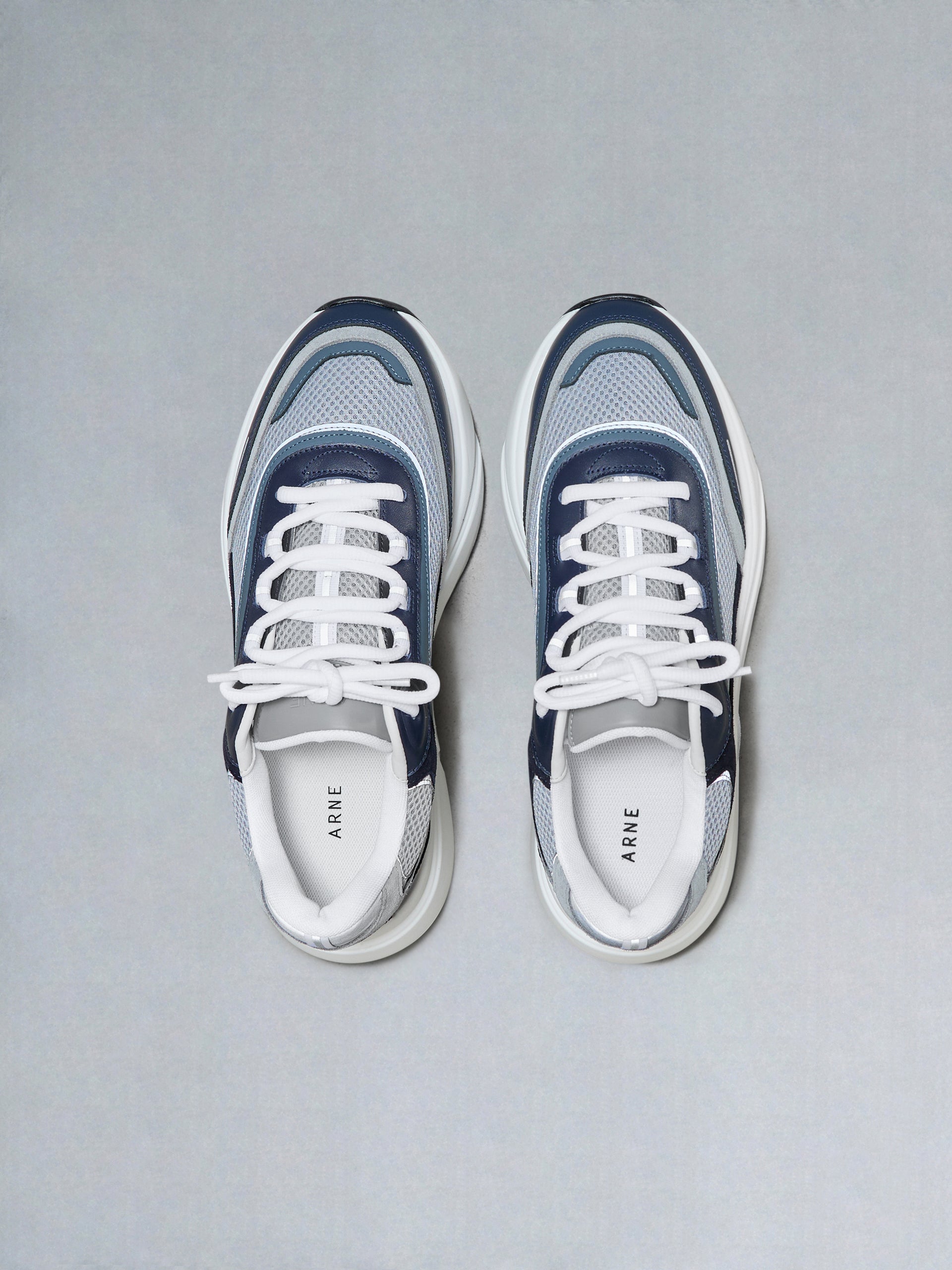 Technical Runner 2.0 in Air Force Blue