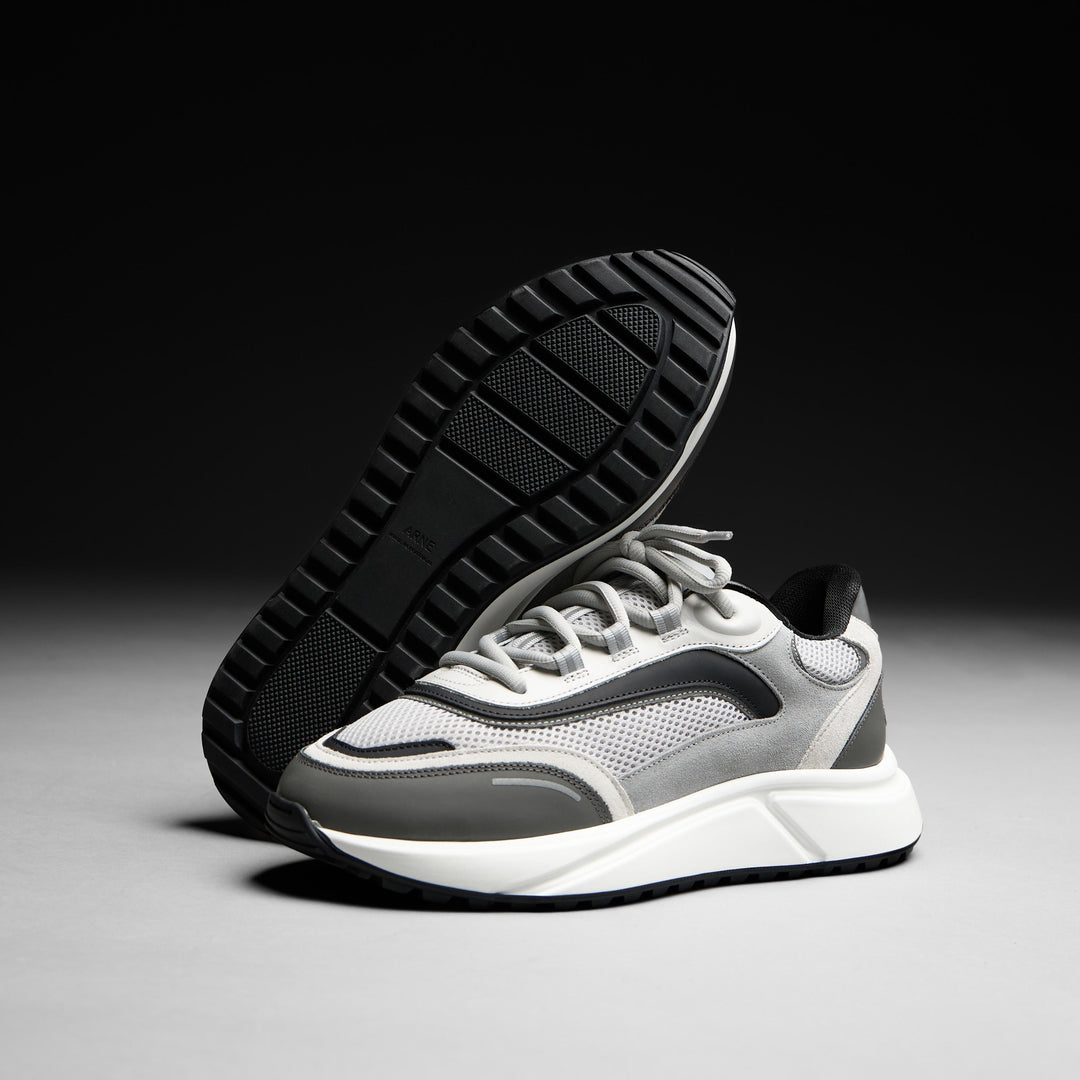 Technical Runner 2.0 in Grey Black