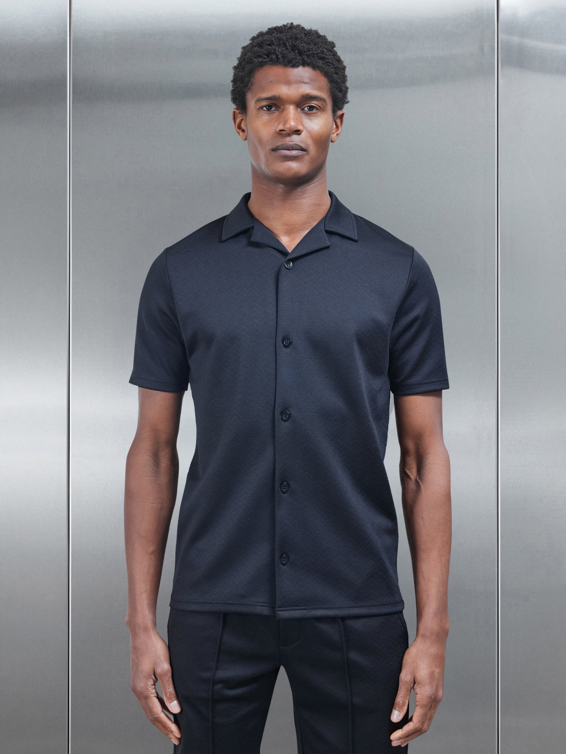 Textured Interlock Revere Collar Shirt in Black