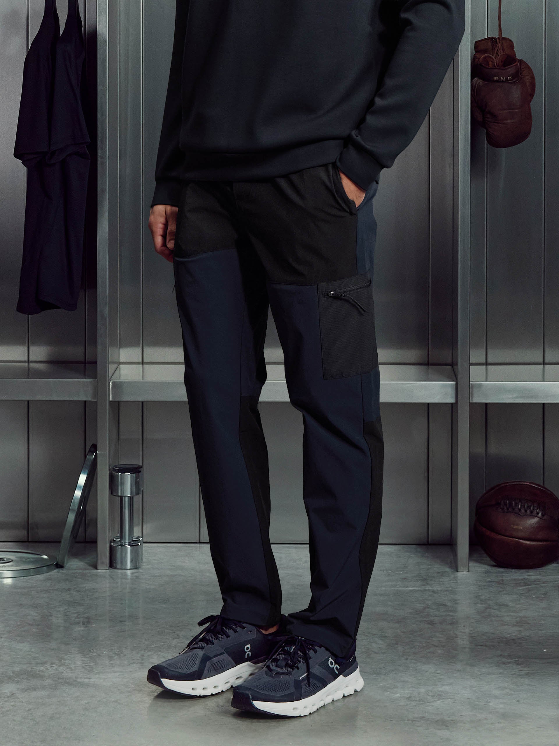 Trail Colour Block Cargo Pant in Navy