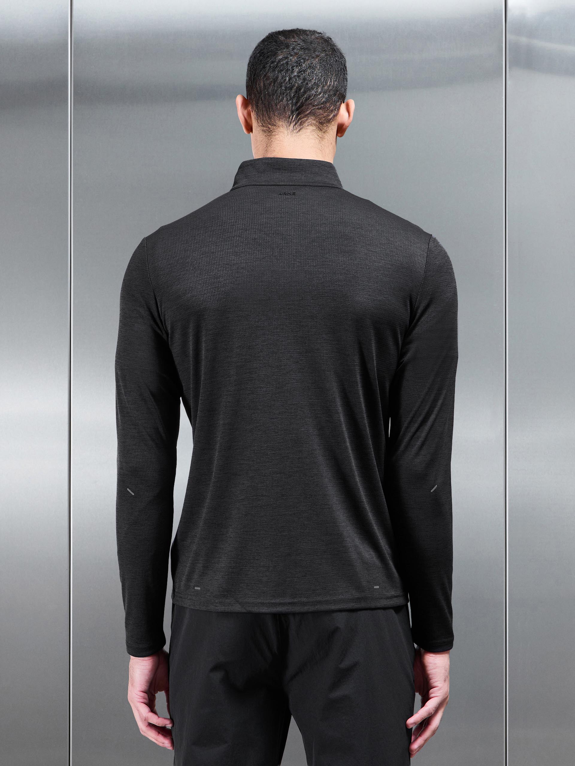 Trail Half Zip in Black