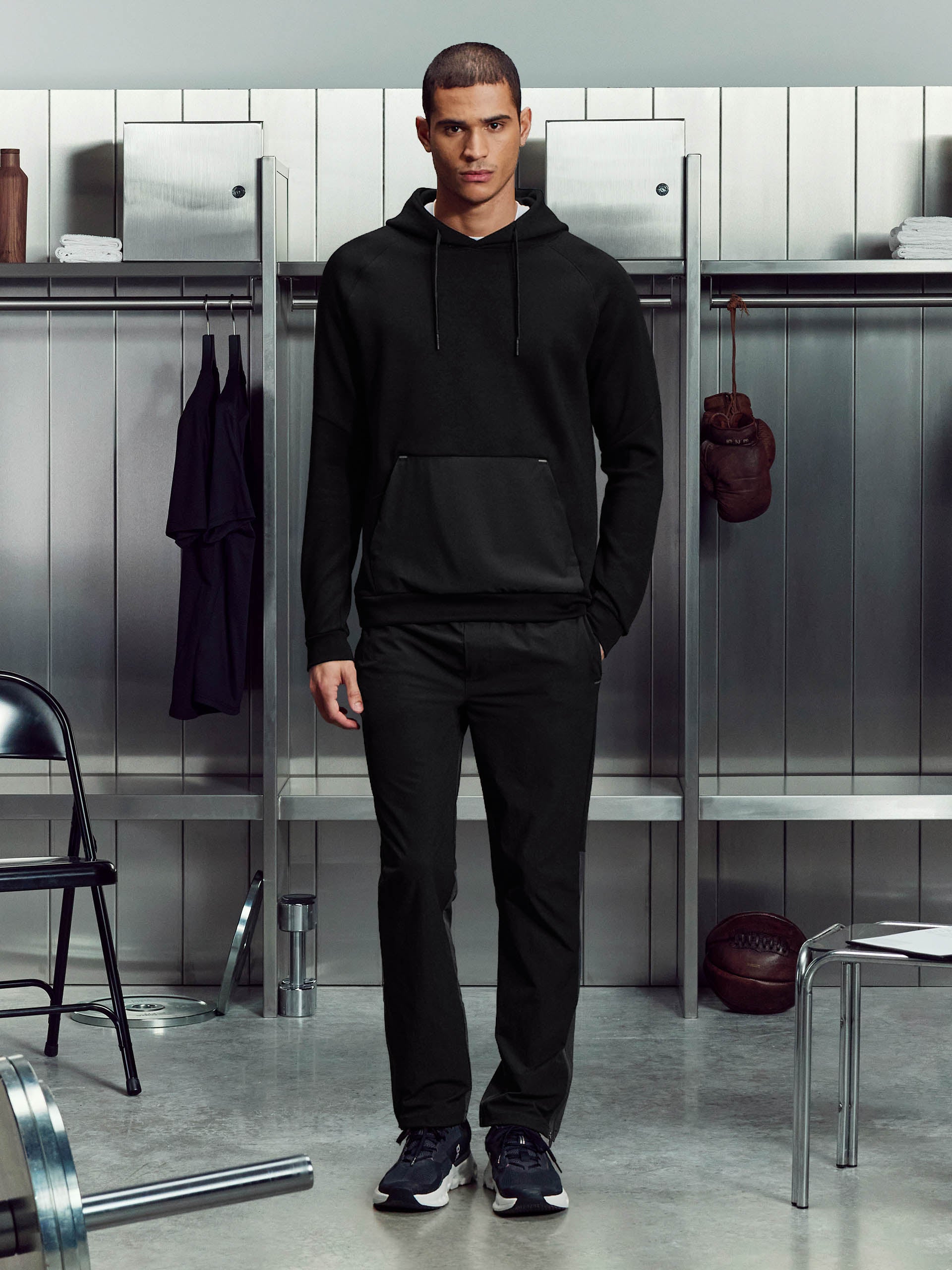 Trail Hybrid Hoodie in Black