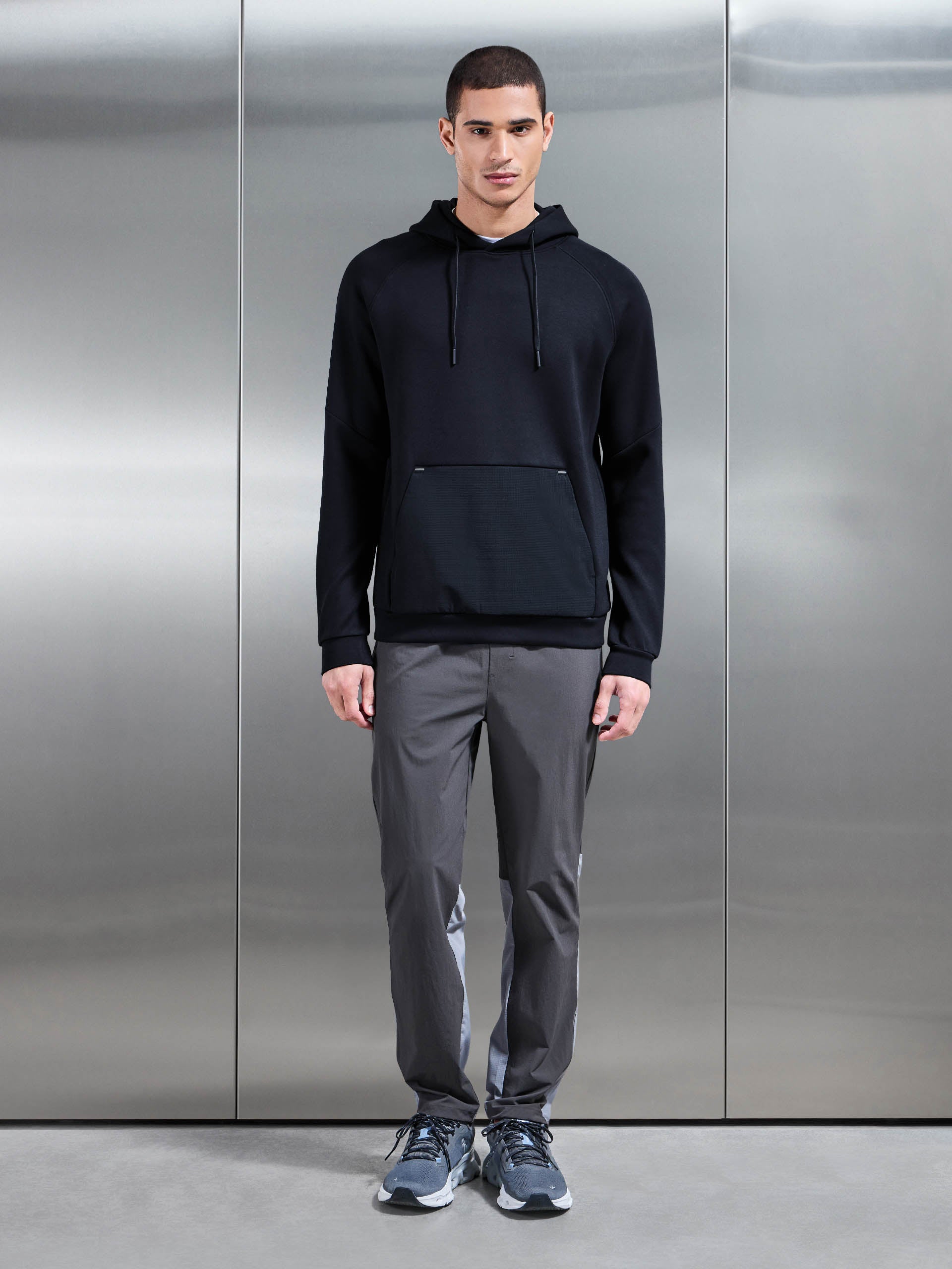 Trail Hybrid Hoodie in Navy