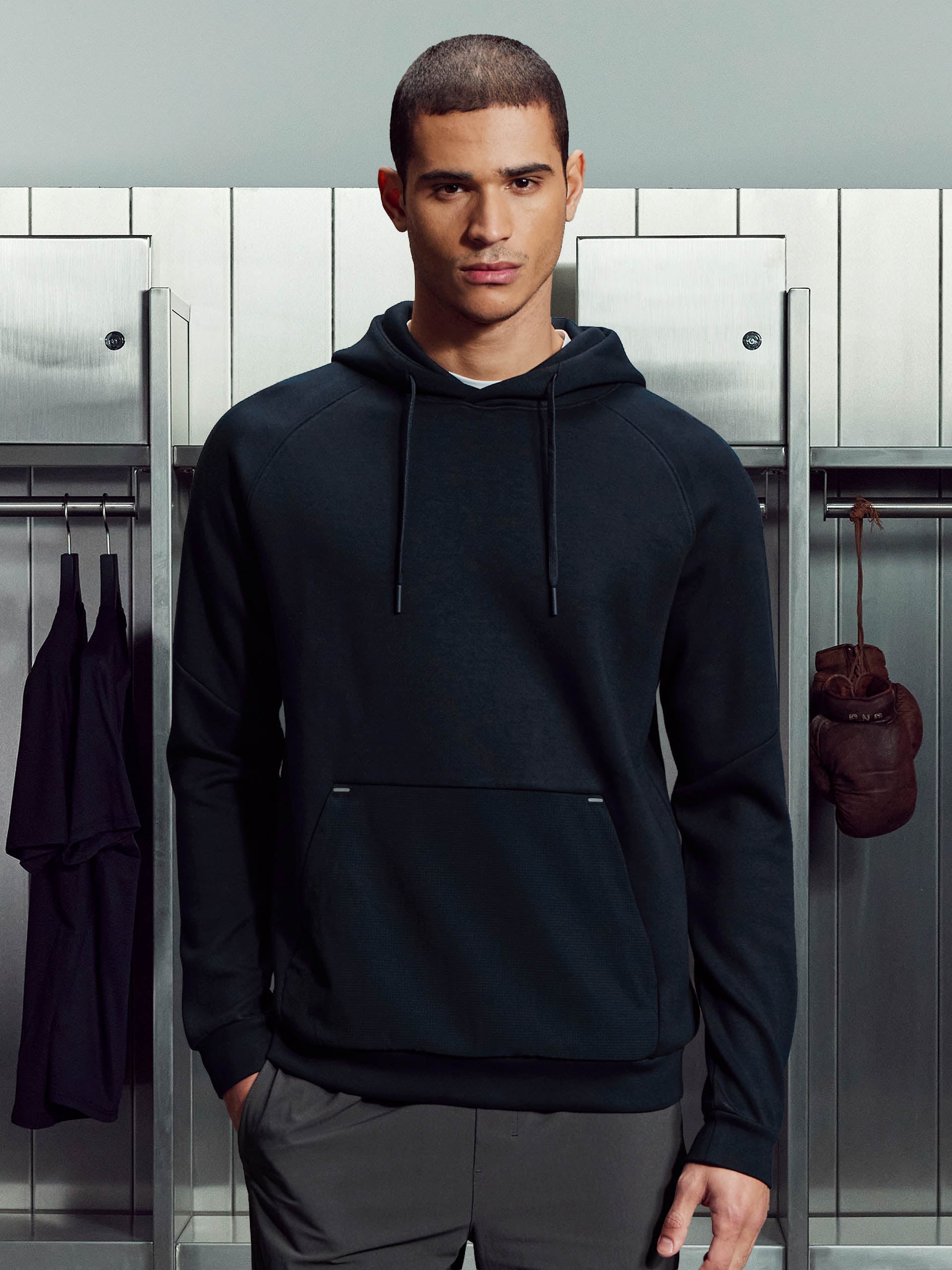 Trail Hybrid Hoodie in Navy