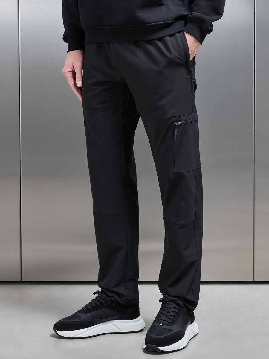 Trail Pant in Black