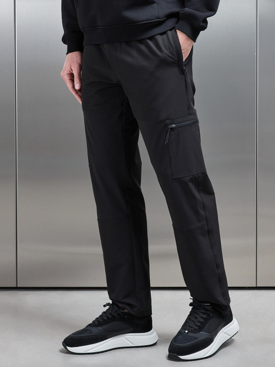 Trail Pant in Black