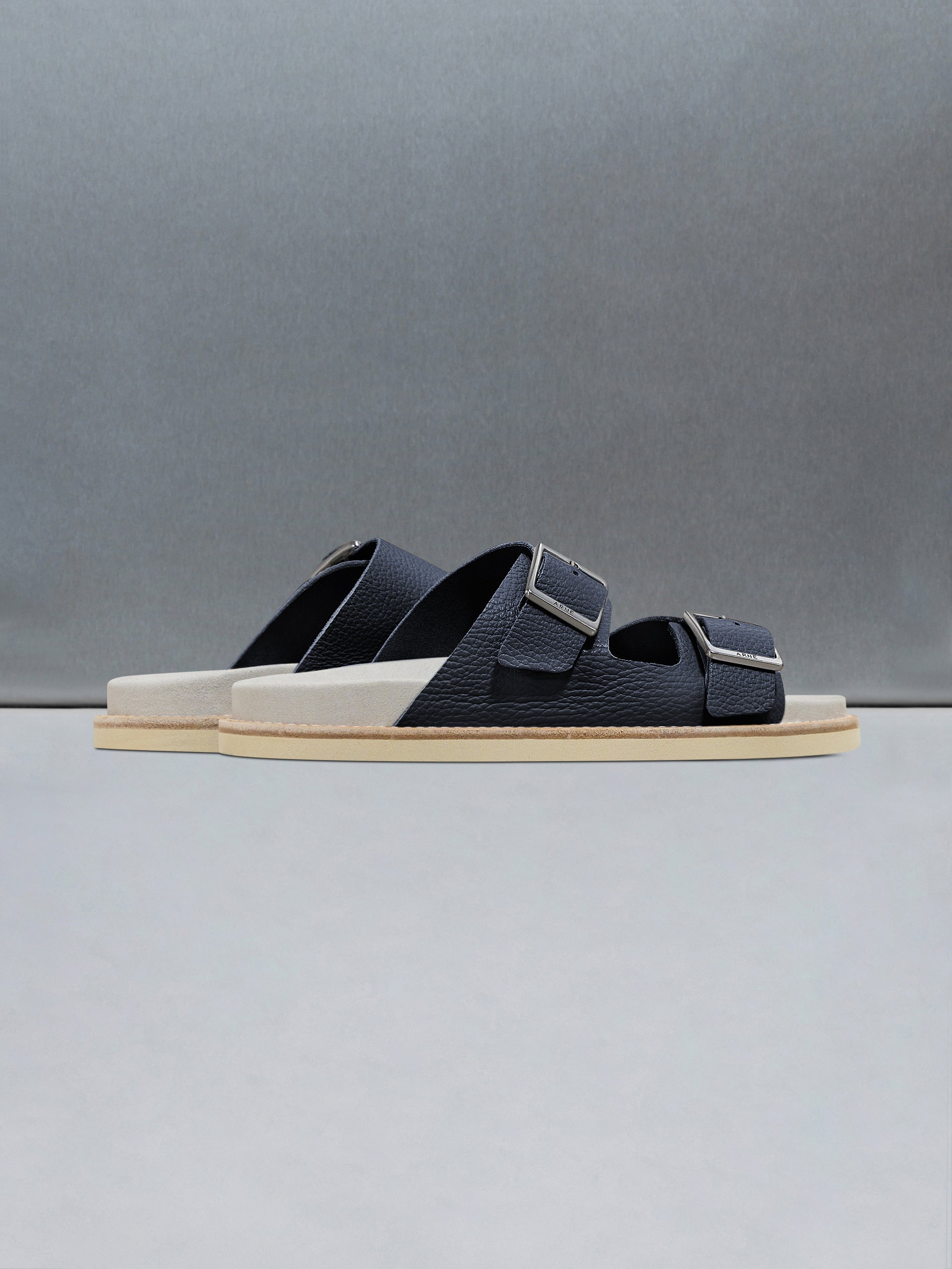 Tumbled Leather Sandal in Navy