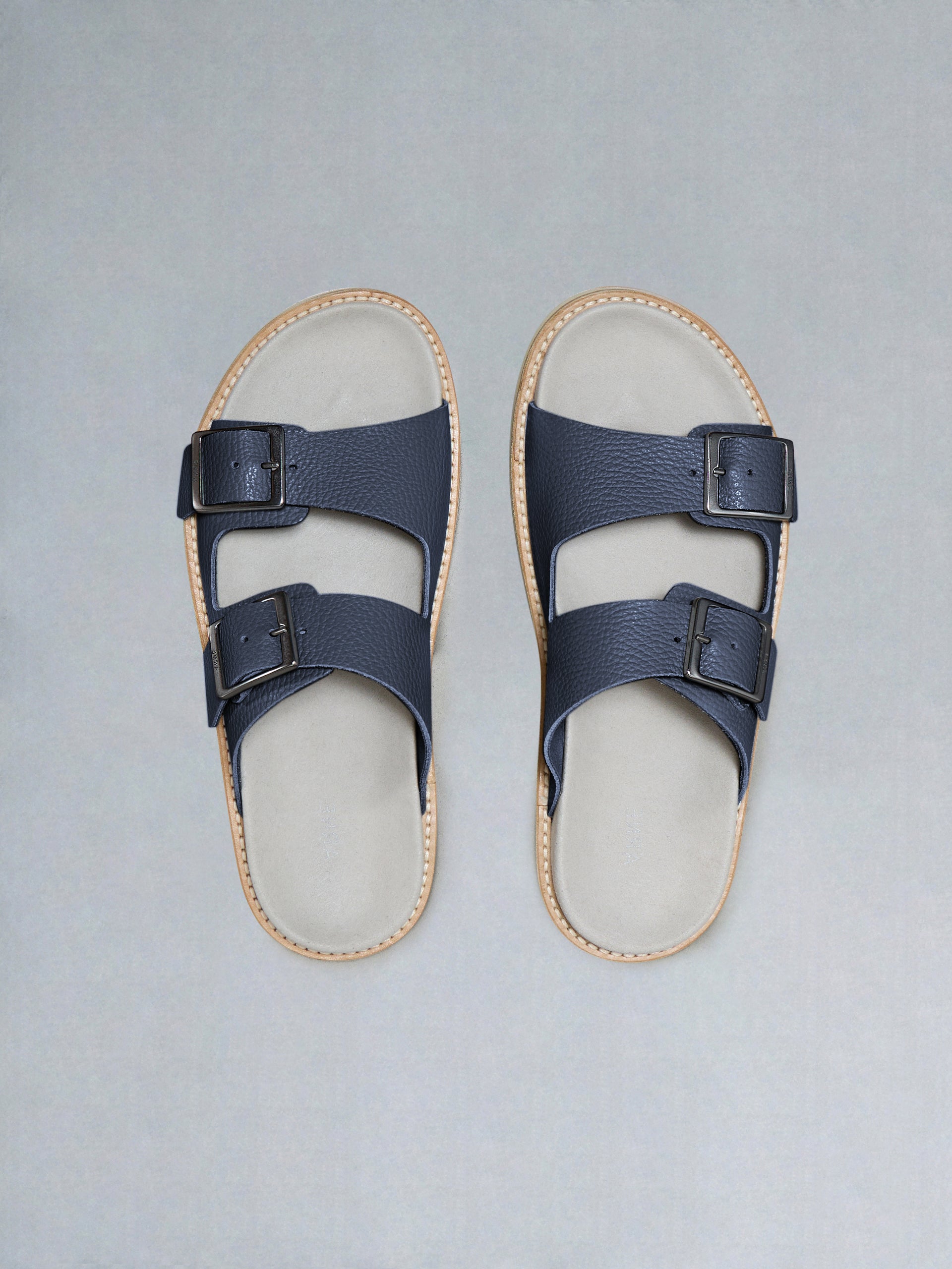 Tumbled Leather Sandal in Navy