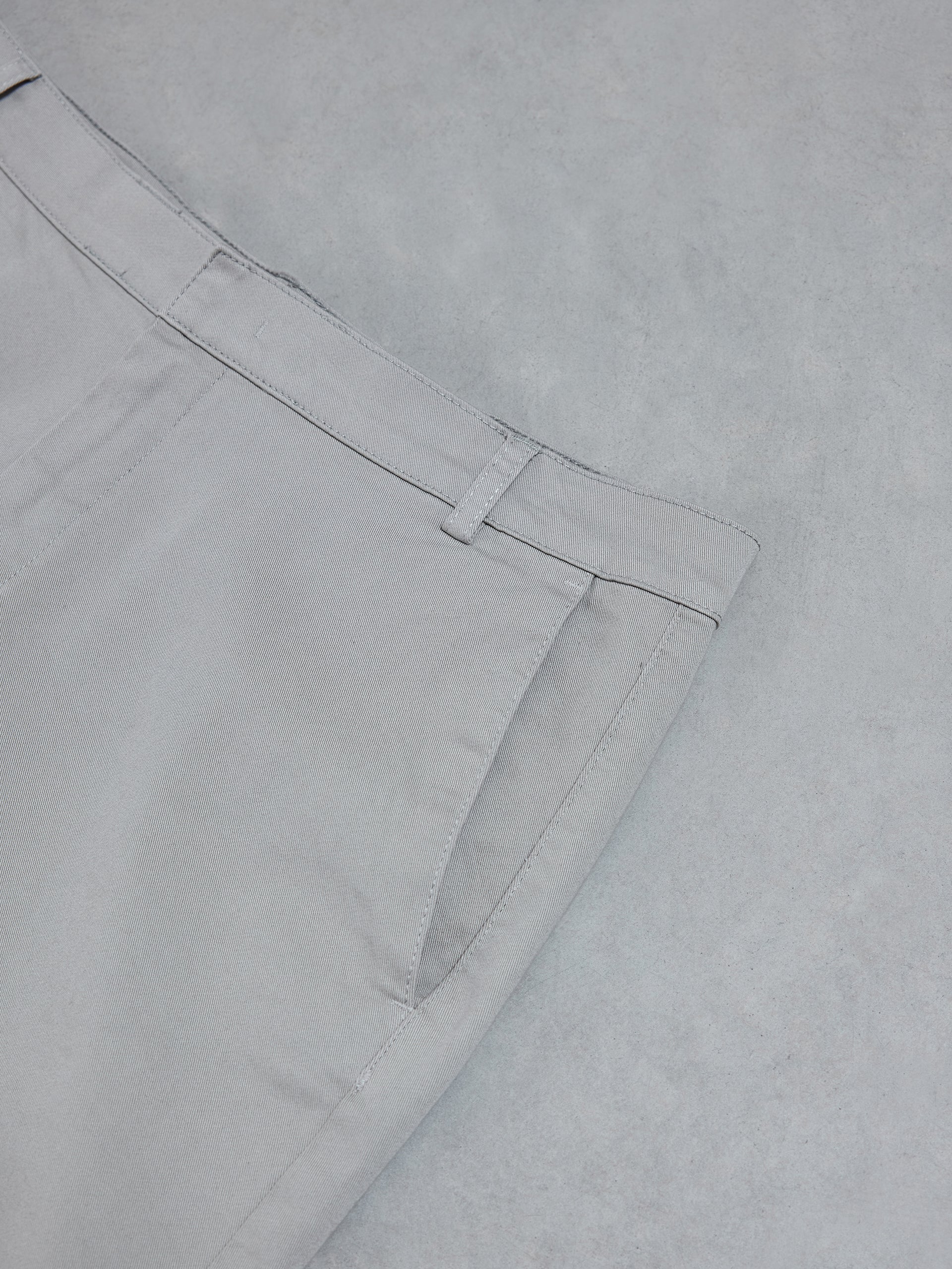 Tailored Chino Short in Stone