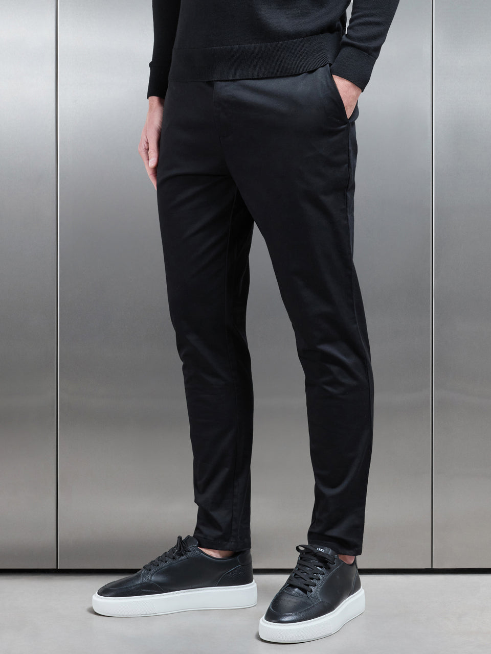Tailored Chino Trouser in Black