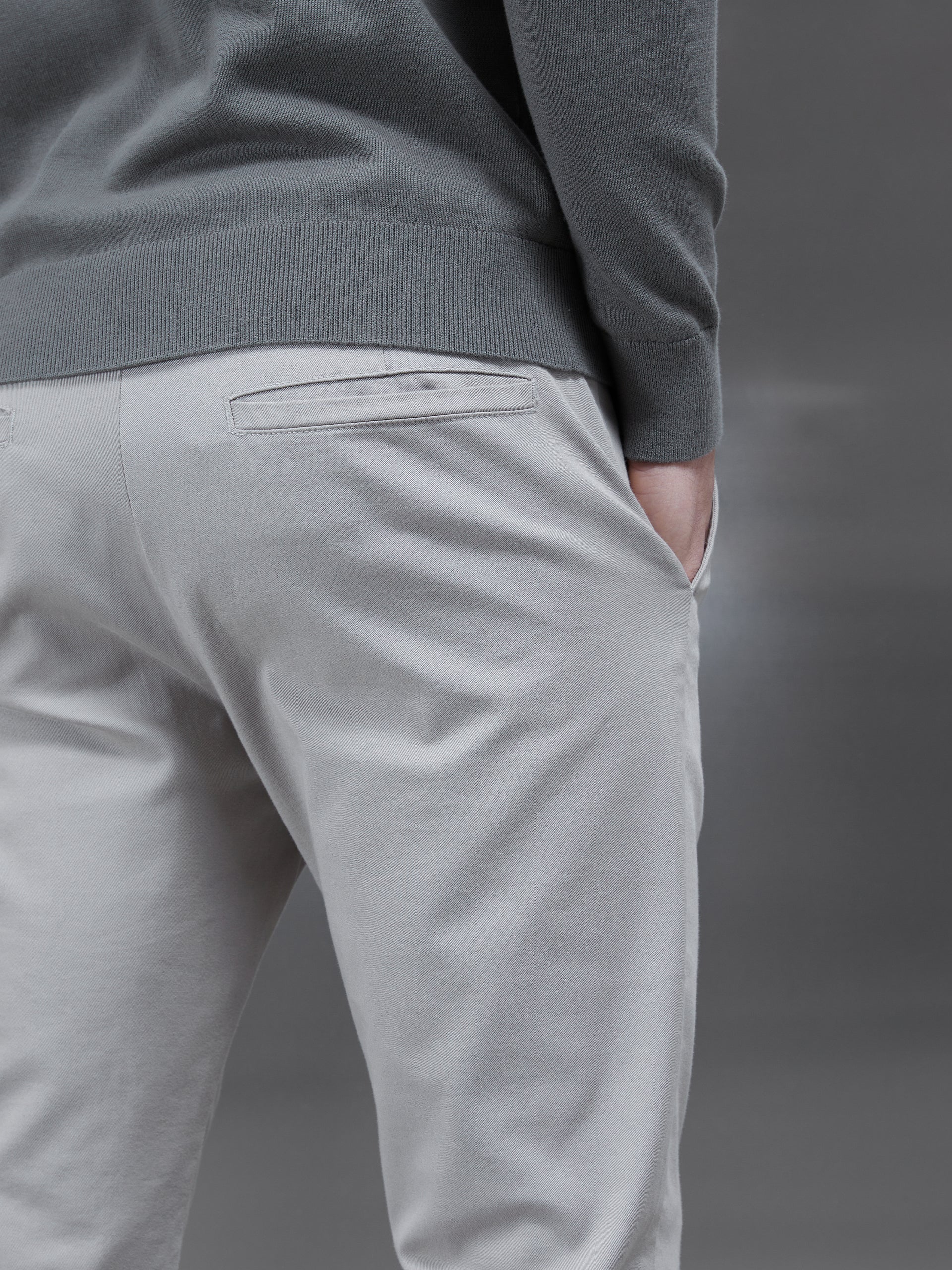 Buy HIGHLANDER Men White Slim Fit Chinos - Trousers for Men 2192715 | Myntra