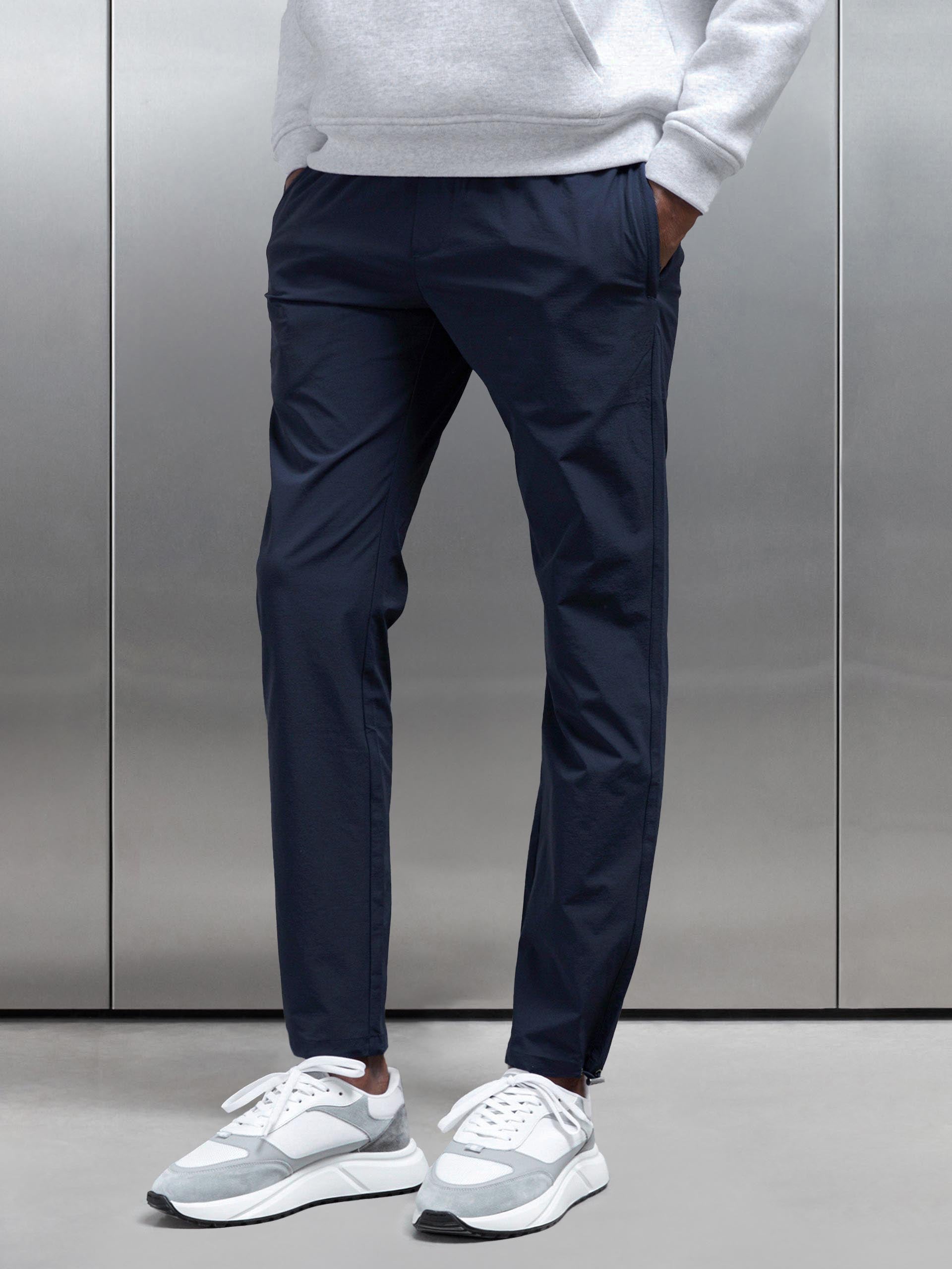 Utility Trackpant in Navy