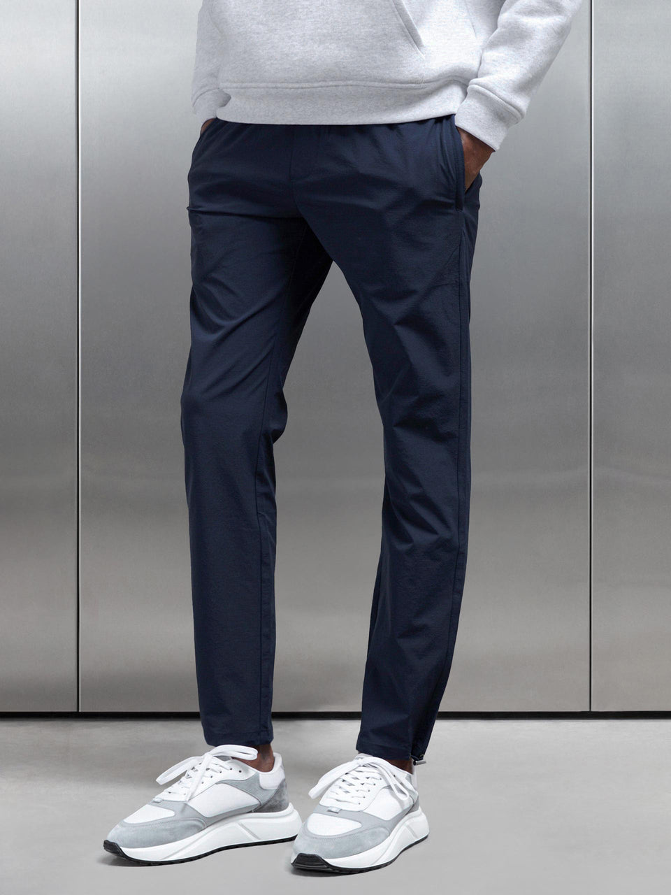 Utility Trackpant in Navy