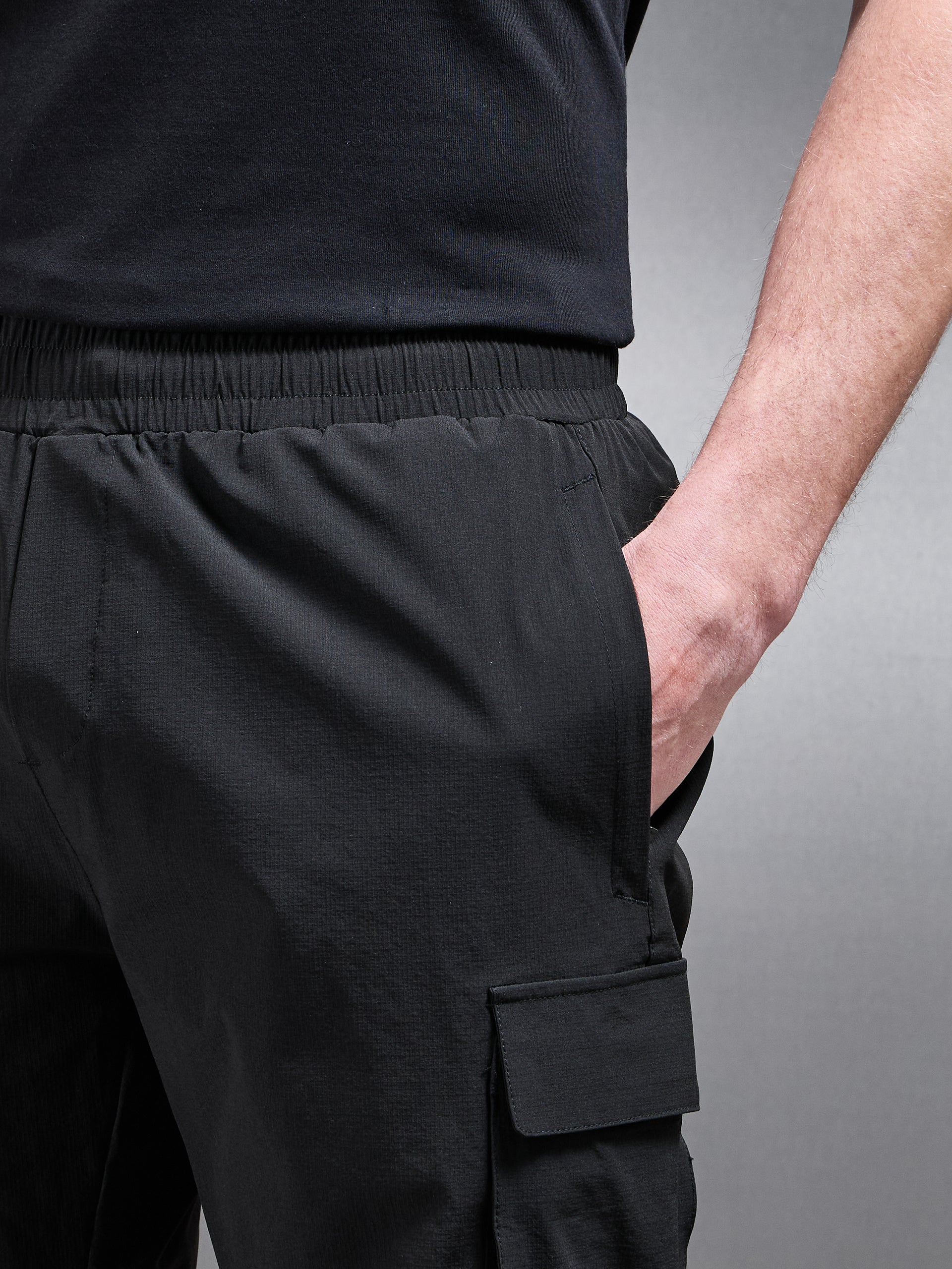 Utility Cargo Short in Black