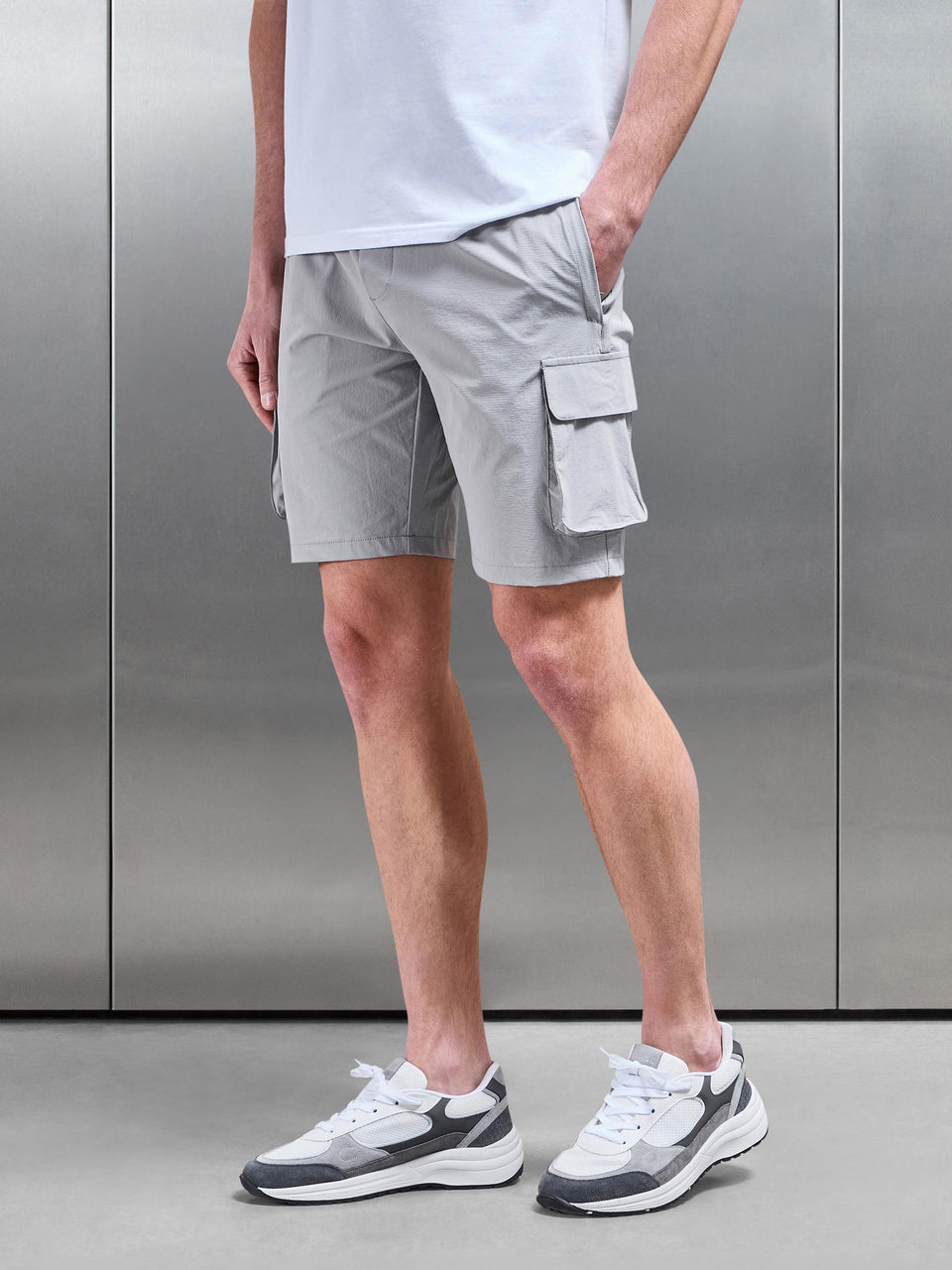 Utility Cargo Short in Mid Grey