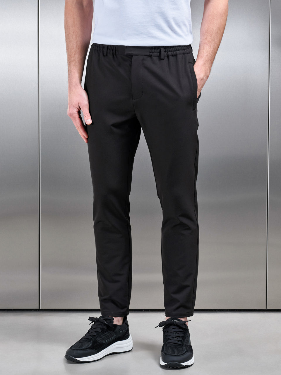 Utility Mid Weight Tailored Trouser in Black