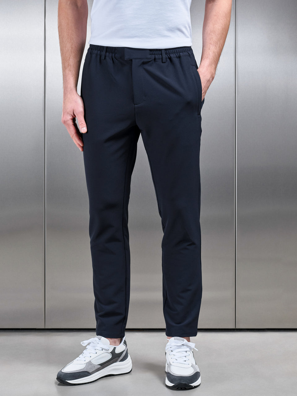 Utility Mid Weight Tailored Trouser in Navy