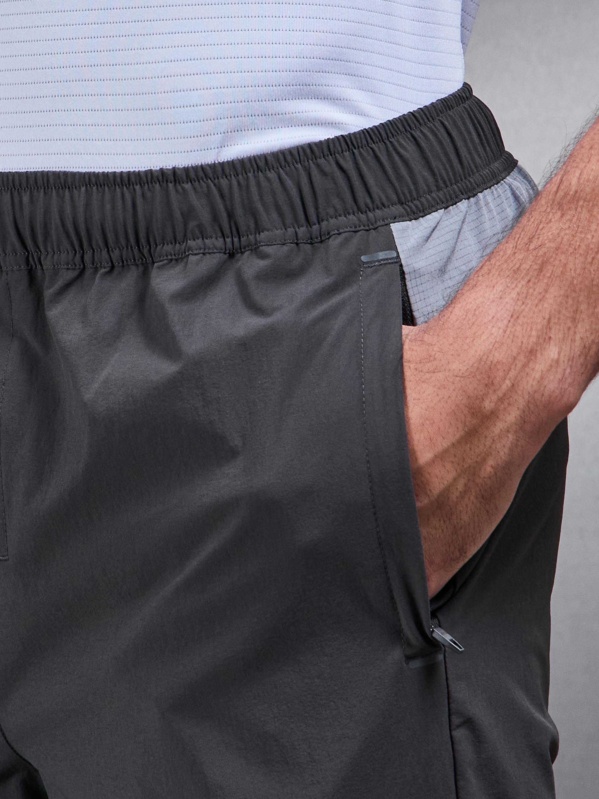 Utility Trail Trackpant in Grey