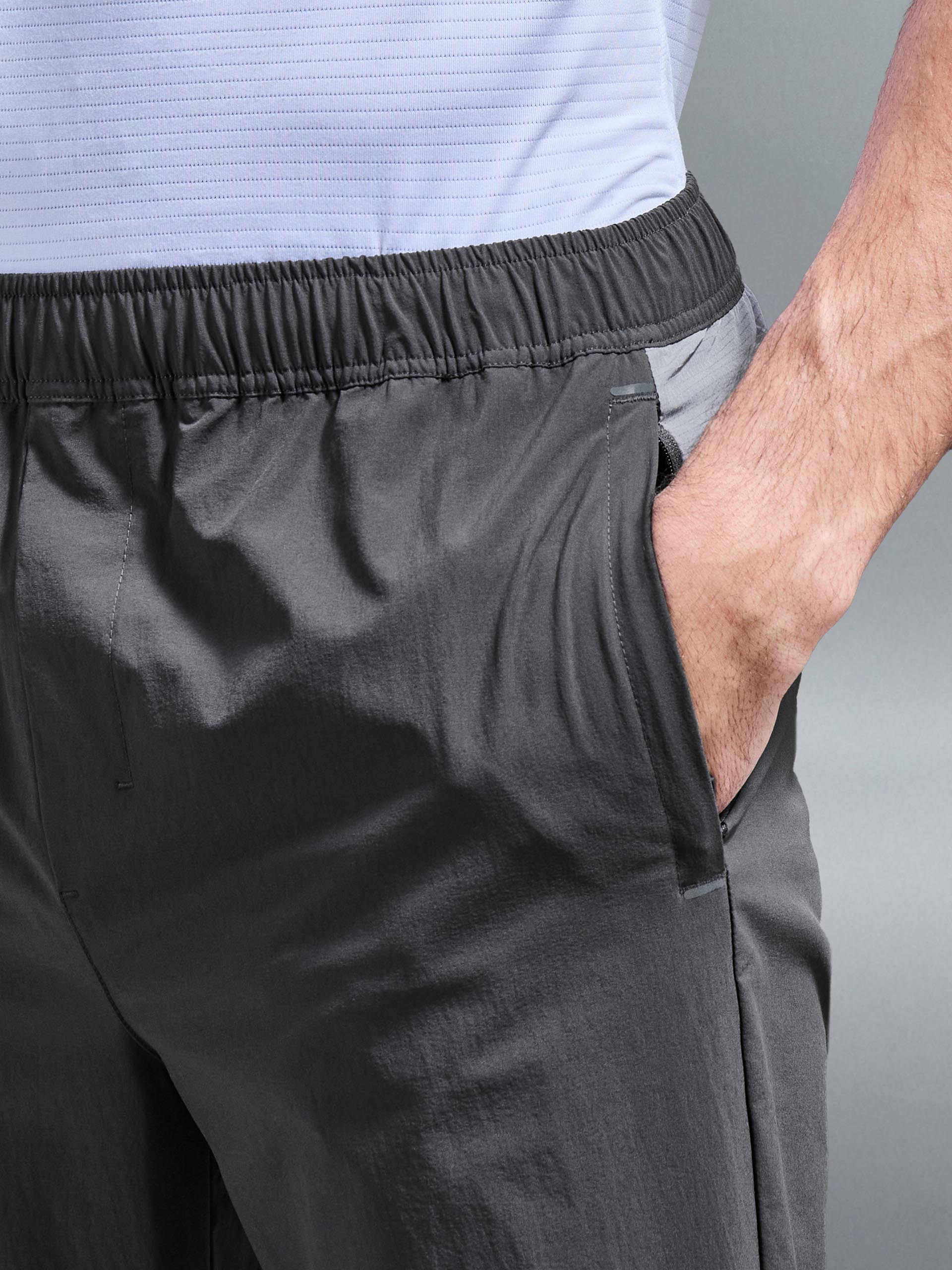 Utility Trail Trackpant in Grey