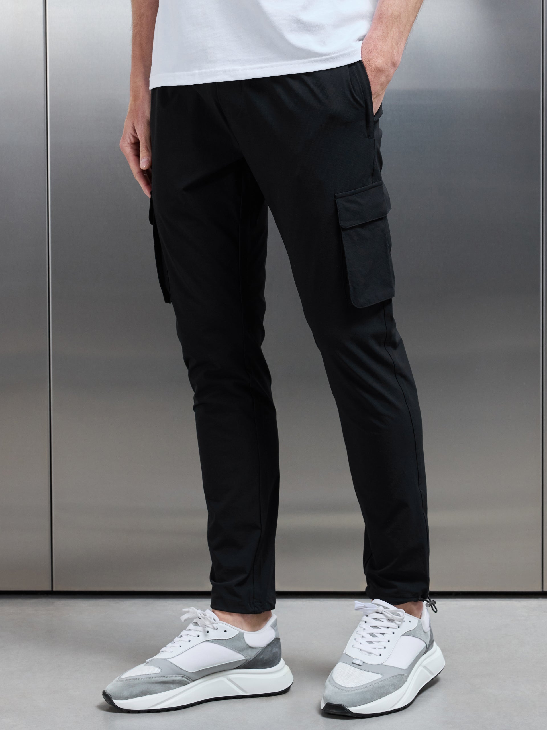 Utility Cargo Pant in Black