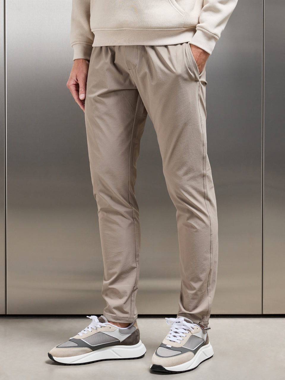 Utility Trackpant in Taupe