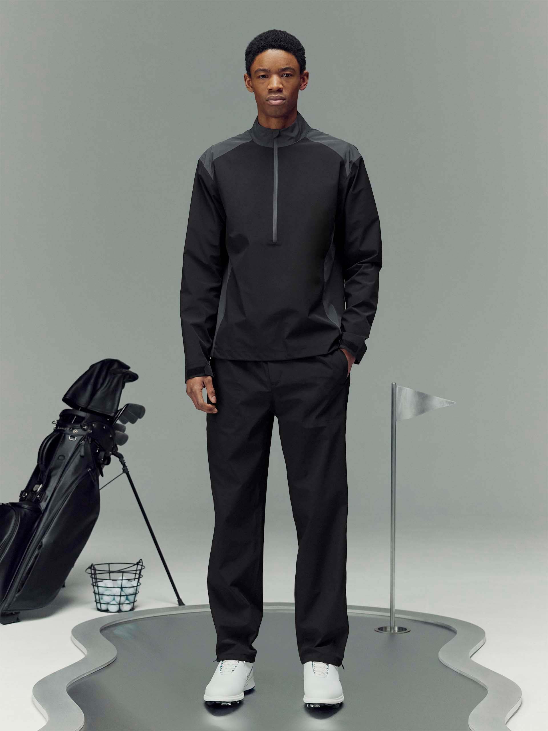Waterproof Golf Colour Block Half Zip in Black