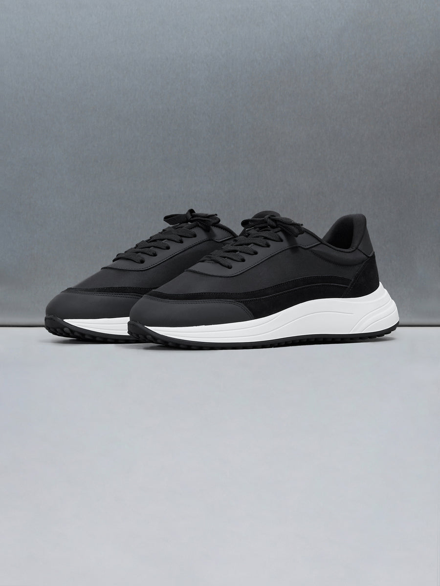 Wave Runner in Black