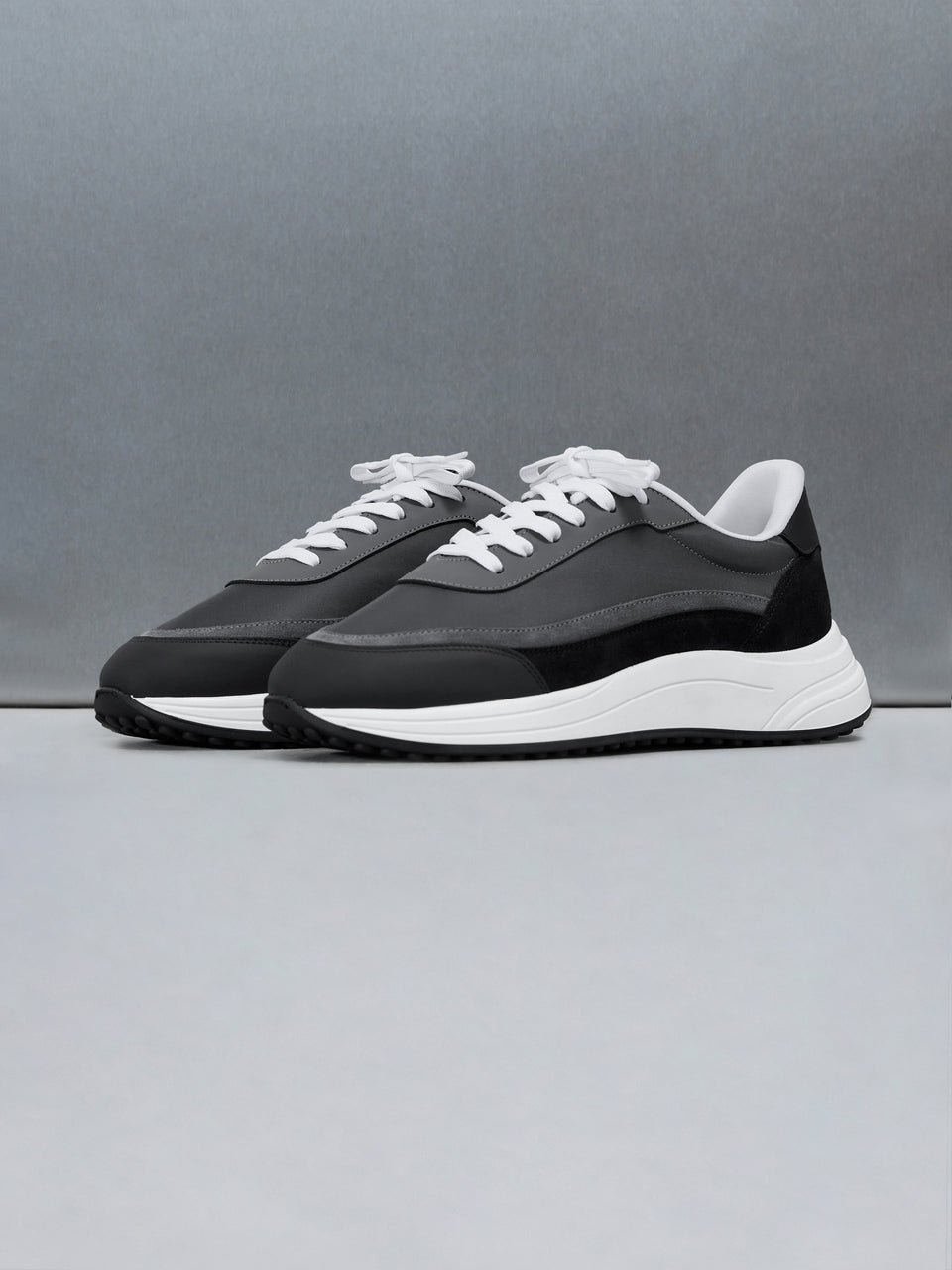 Wave Runner in Storm Grey