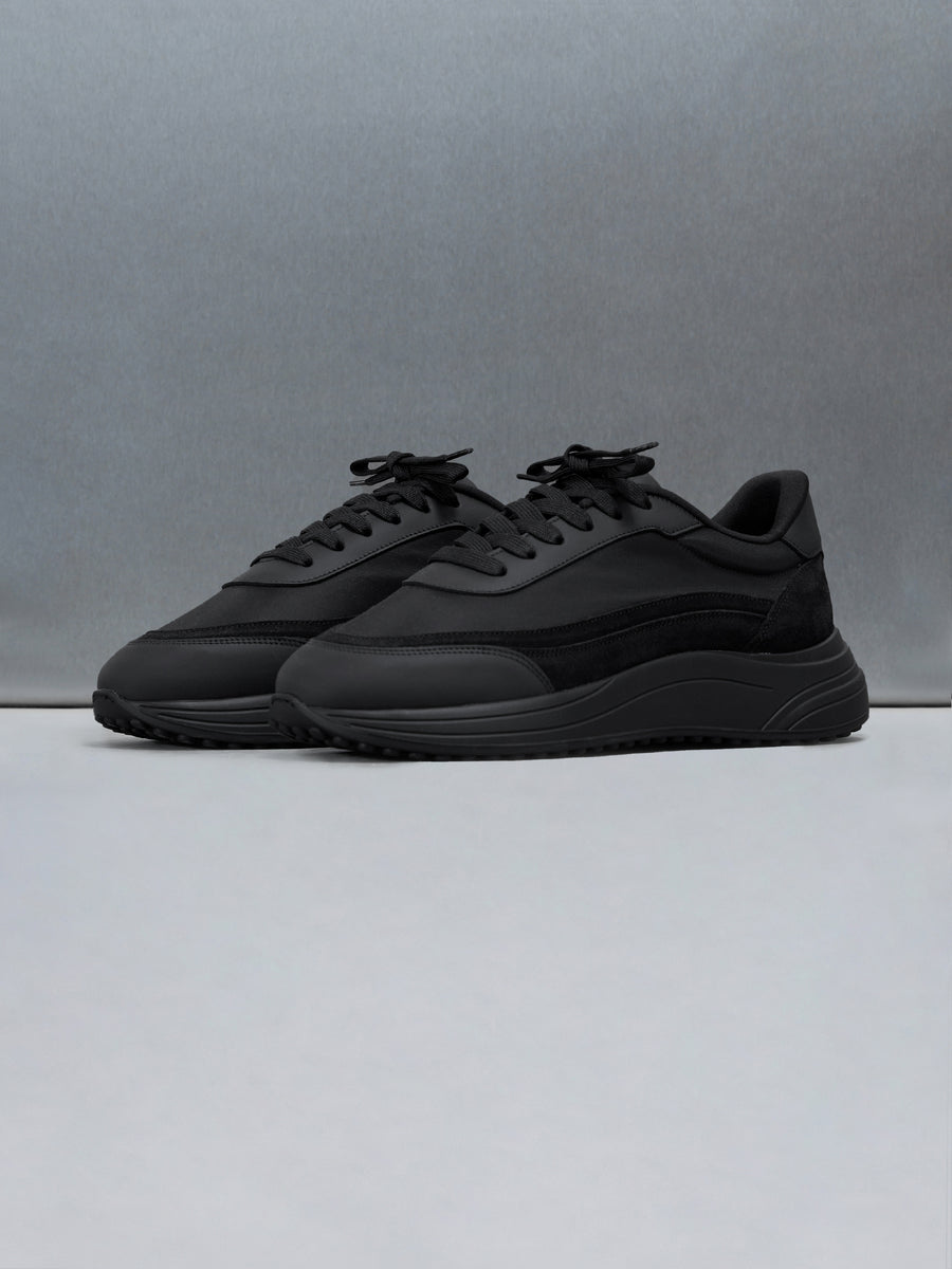 Wave Runner in Triple Black