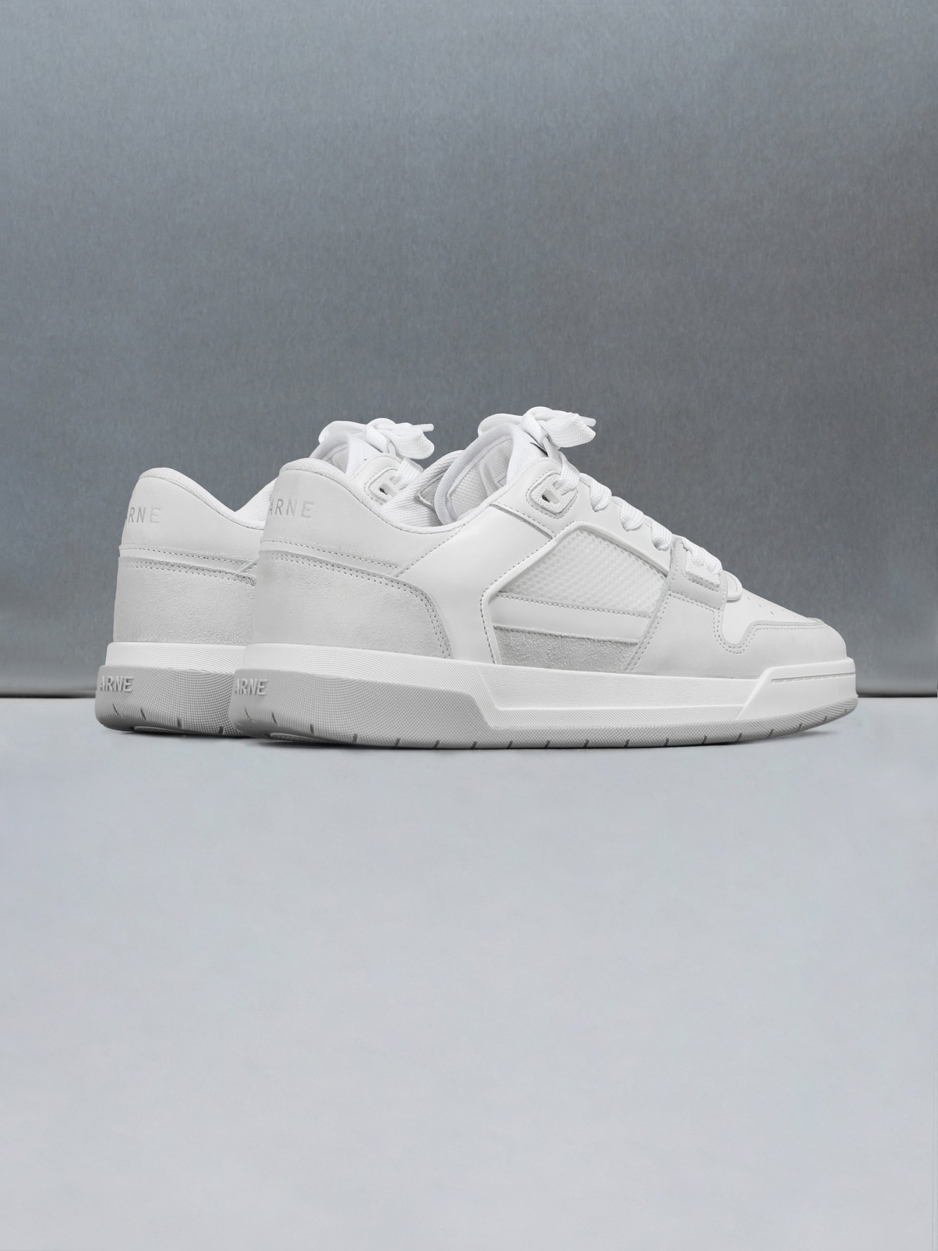 Basket Trainer in White Ice