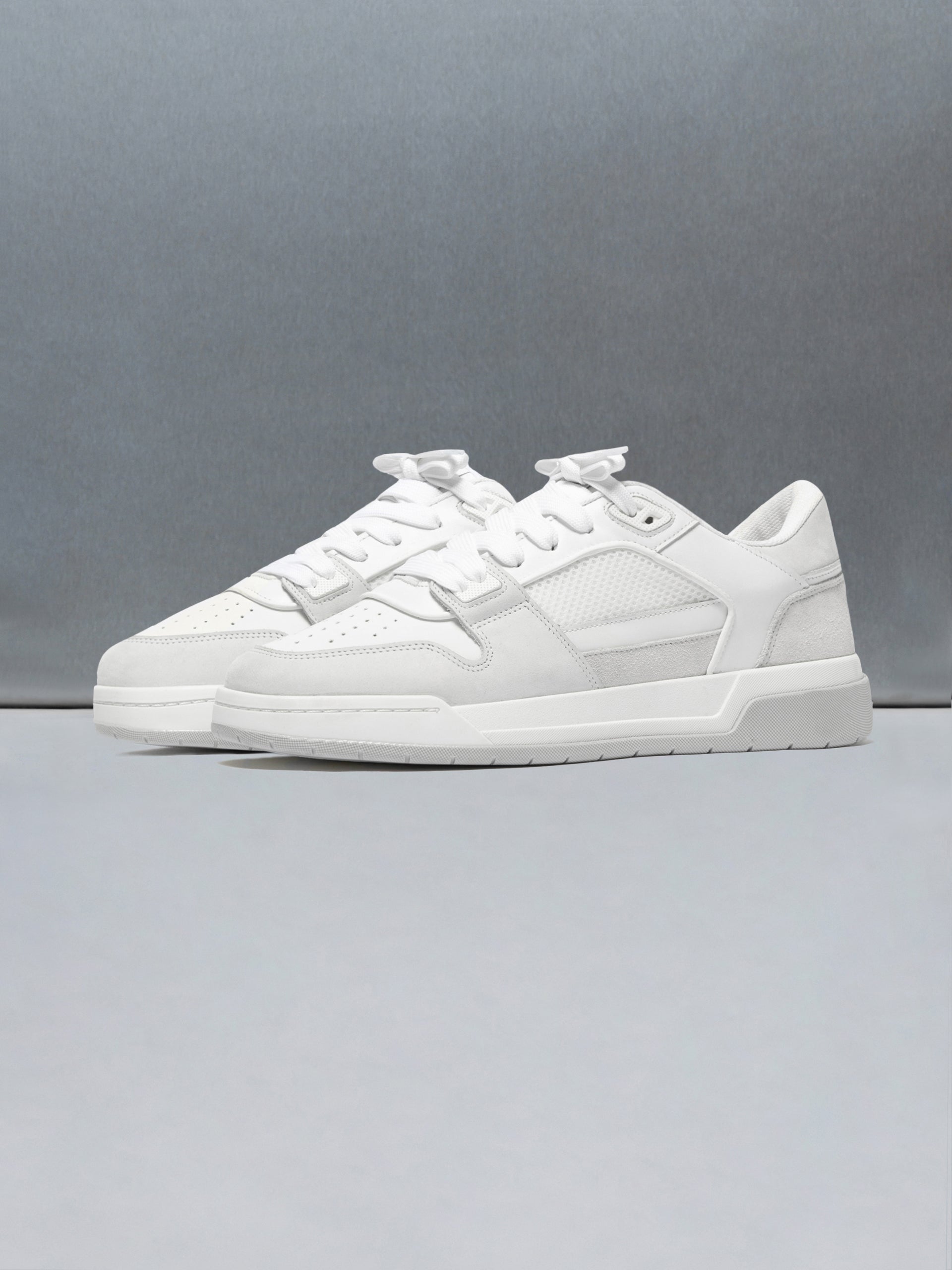 Basket Trainer in White Ice