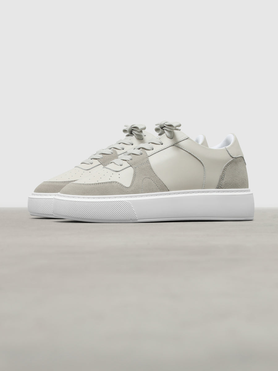 Womens Court Trainer in Stone