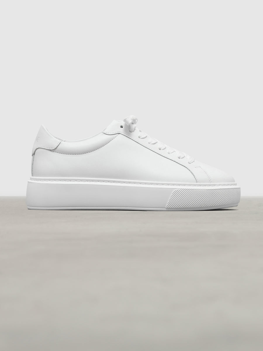 Womens Essential Leather Trainer in White
