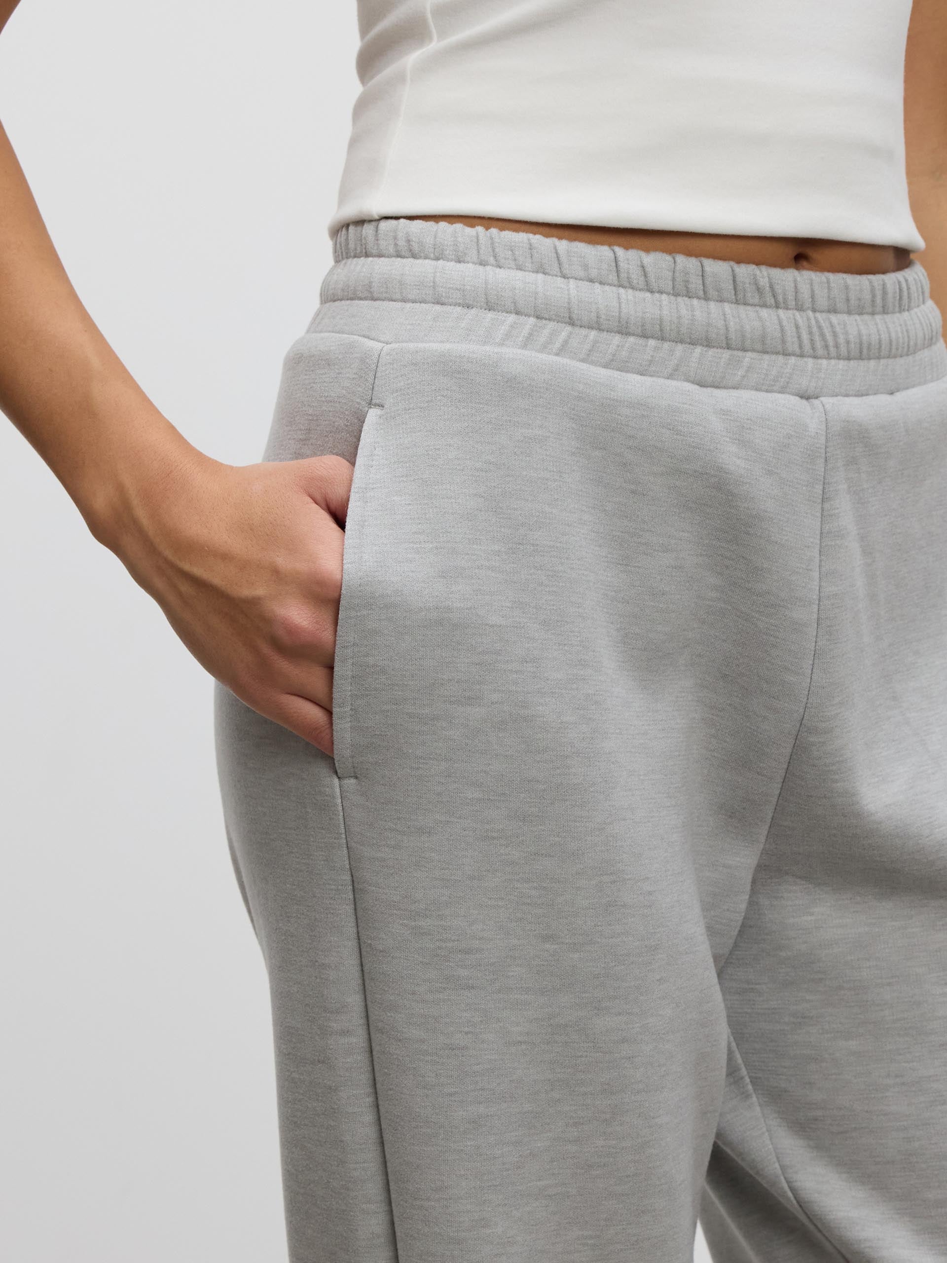 Womens Knitted Straight Leg Jogger in Marl Grey